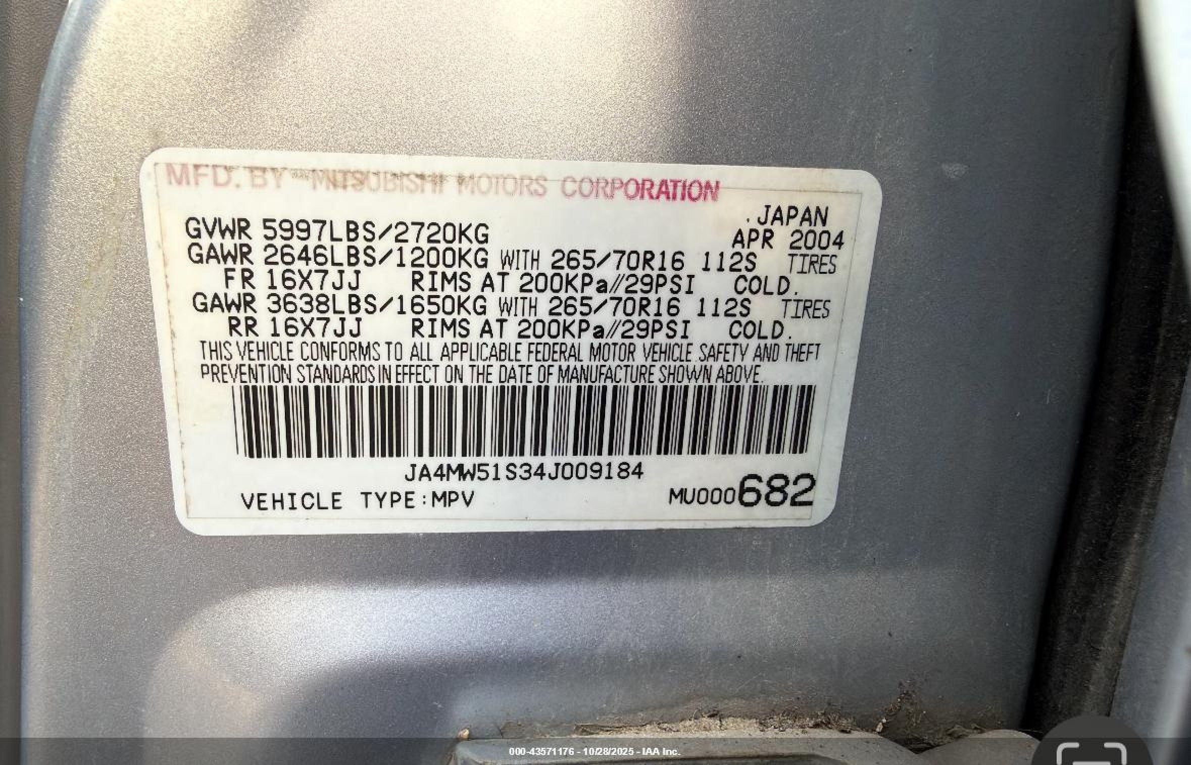 2004 Mitsubishi Montero Xls Silver vin: JA4MW51S34J009184