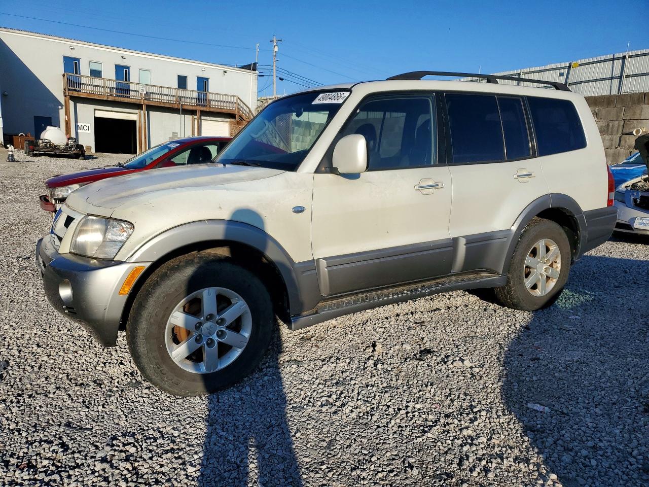 2005 Mitsubishi Montero Limited White vin: JA4MW51S35J002477