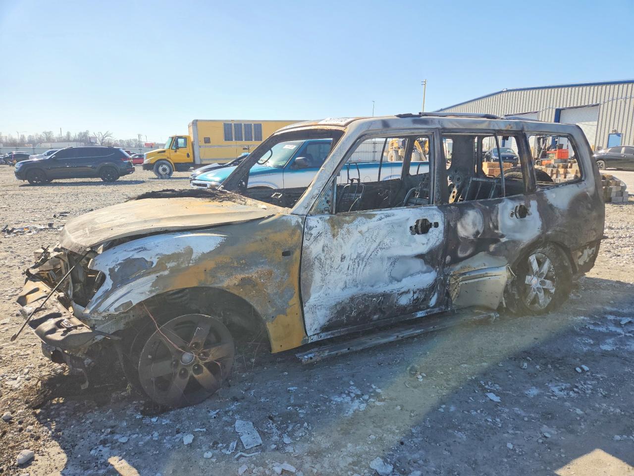 2006 Mitsubishi Montero Limited Burn vin: JA4MW51S36J003159