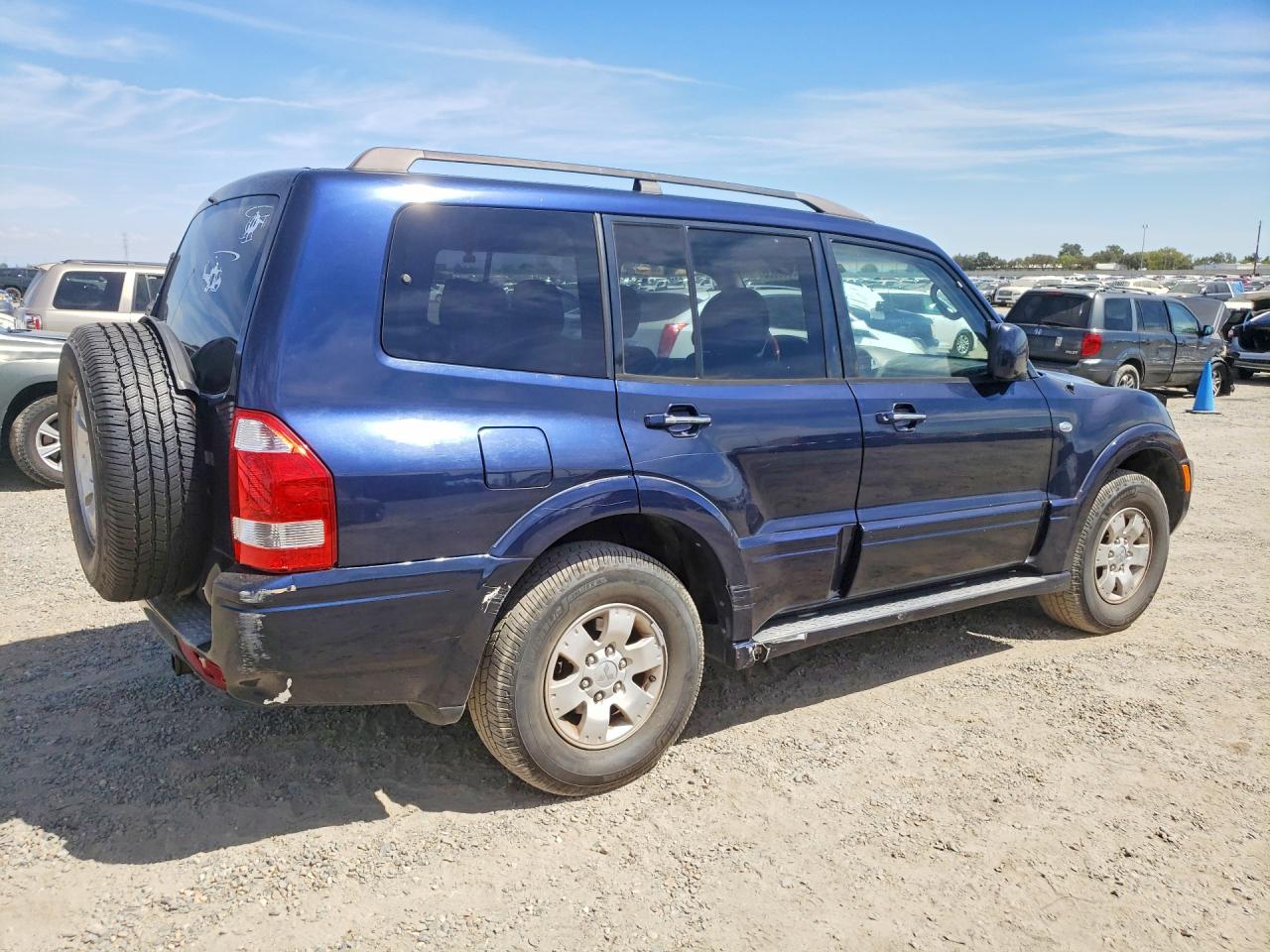 2004 Mitsubishi Montero Limited Blue vin: JA4MW51S64J010572