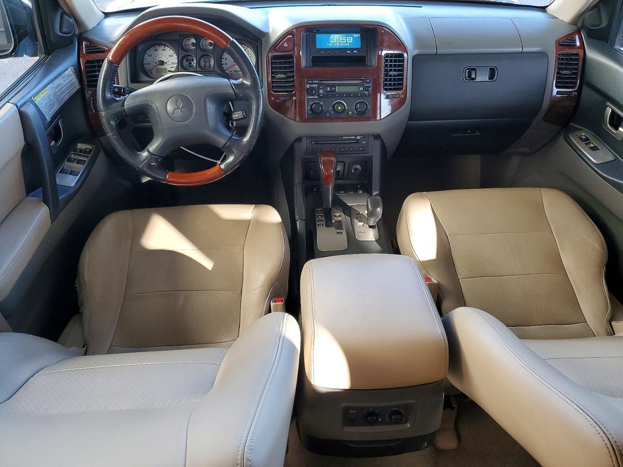 2005 Mitsubishi Montero Limited Black vin: JA4MW51S65J004420