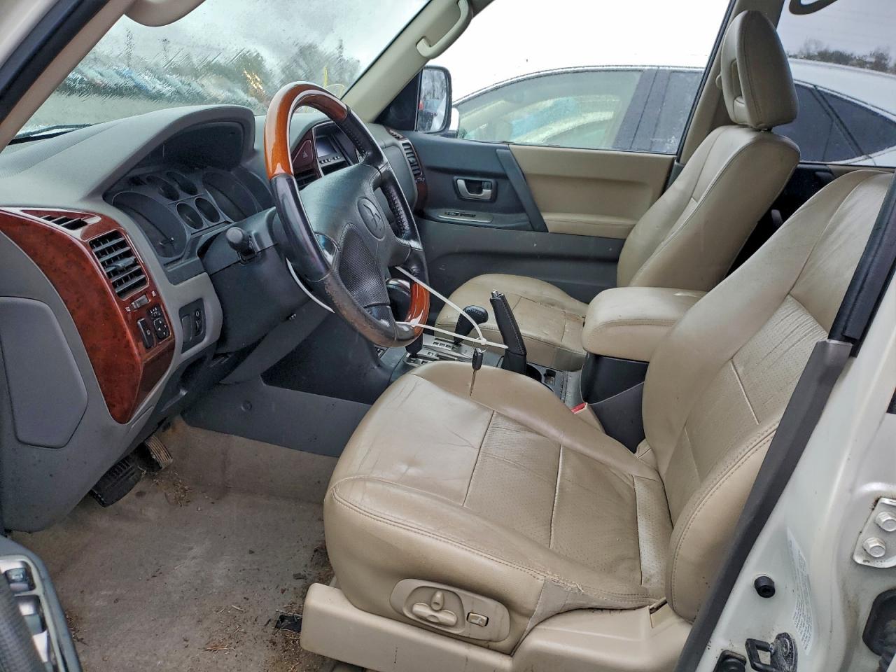 2006 Mitsubishi Montero Limited Бежевый vin: JA4MW51S66J003995