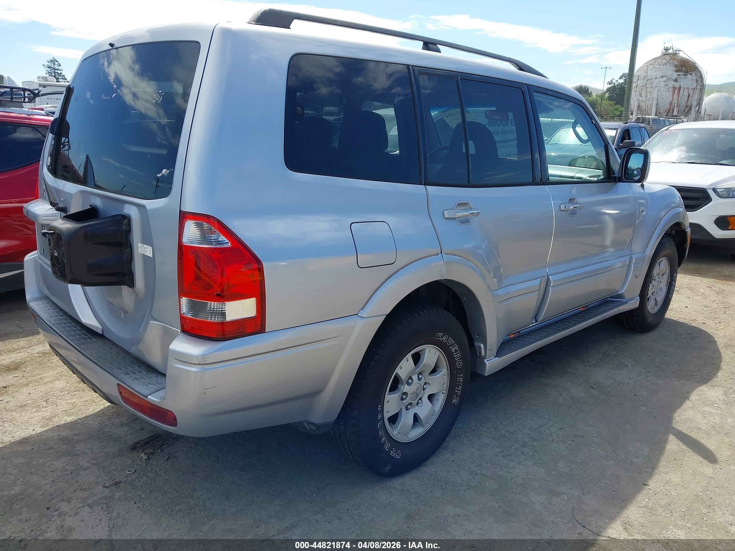 2004 Mitsubishi Montero Xls Серебряный vin: JA4MW51S94J010100