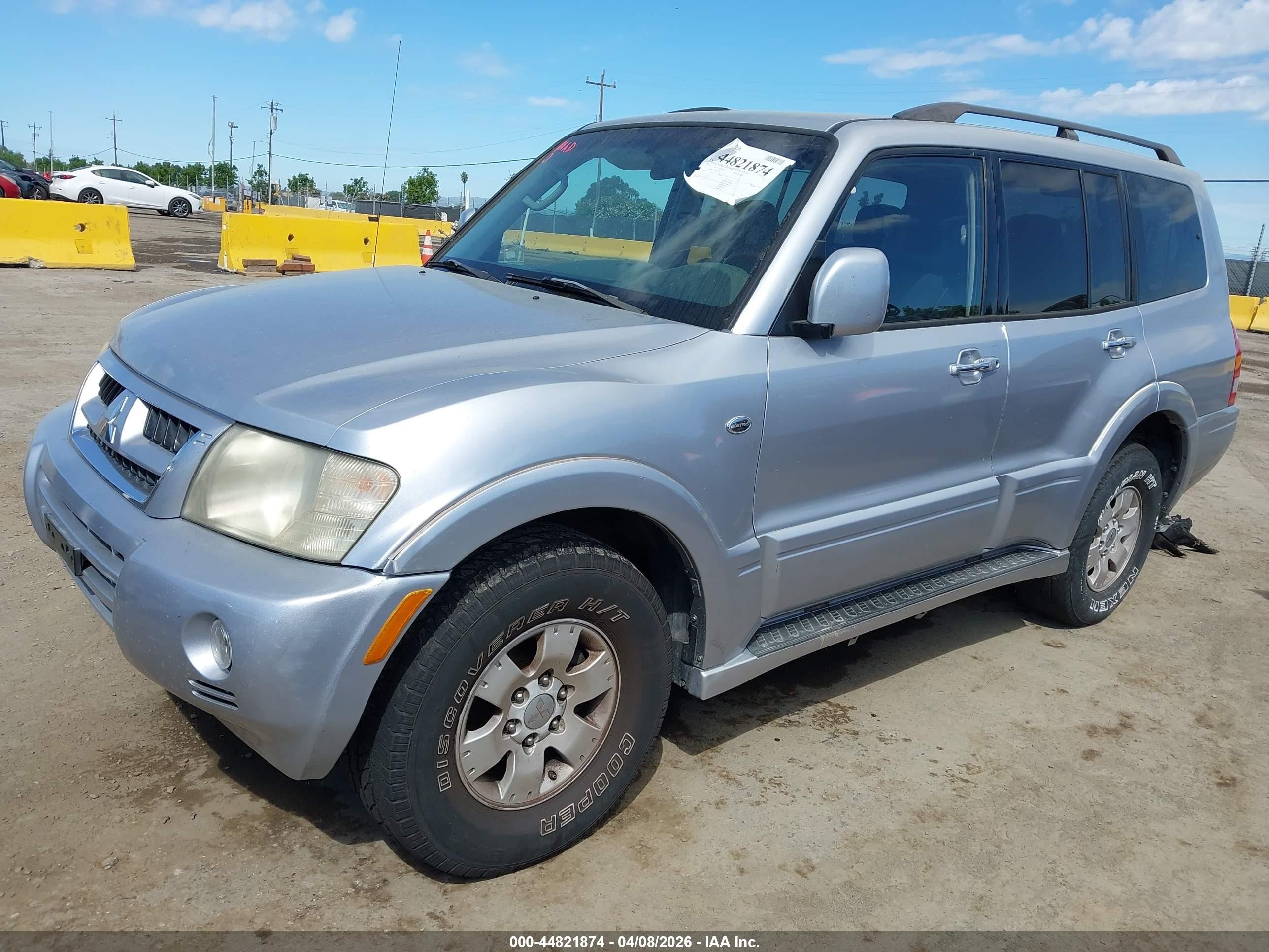 2004 Mitsubishi Montero Xls Серебряный vin: JA4MW51S94J010100