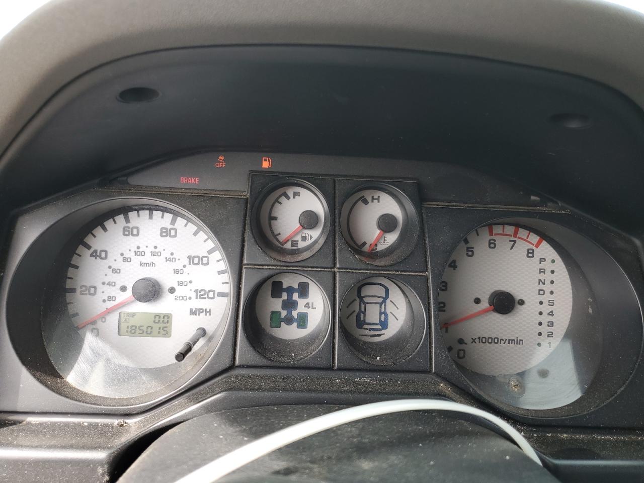 2004 Mitsubishi Montero Limited Белый vin: JA4MW51S94J004264