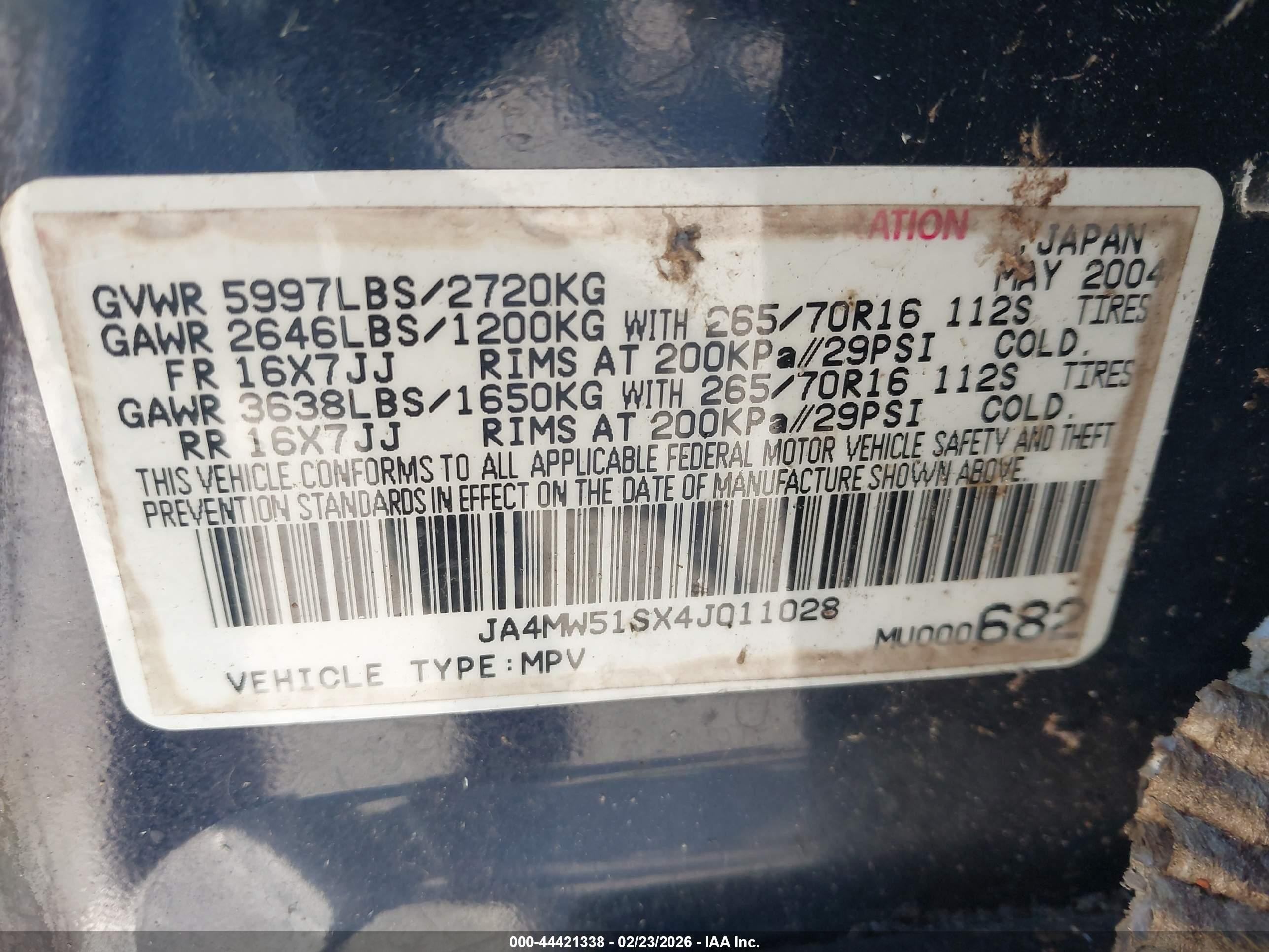 2004 Mitsubishi Montero Xls Navy vin: JA4MW51SX4J011028