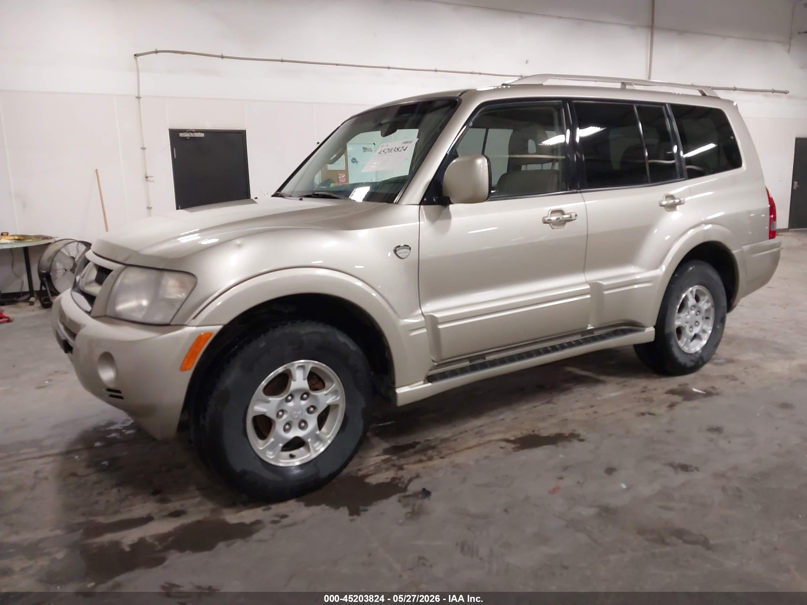 2003 Mitsubishi Montero 20th Anniversary Серебряный vin: JA4NW61S23J041133