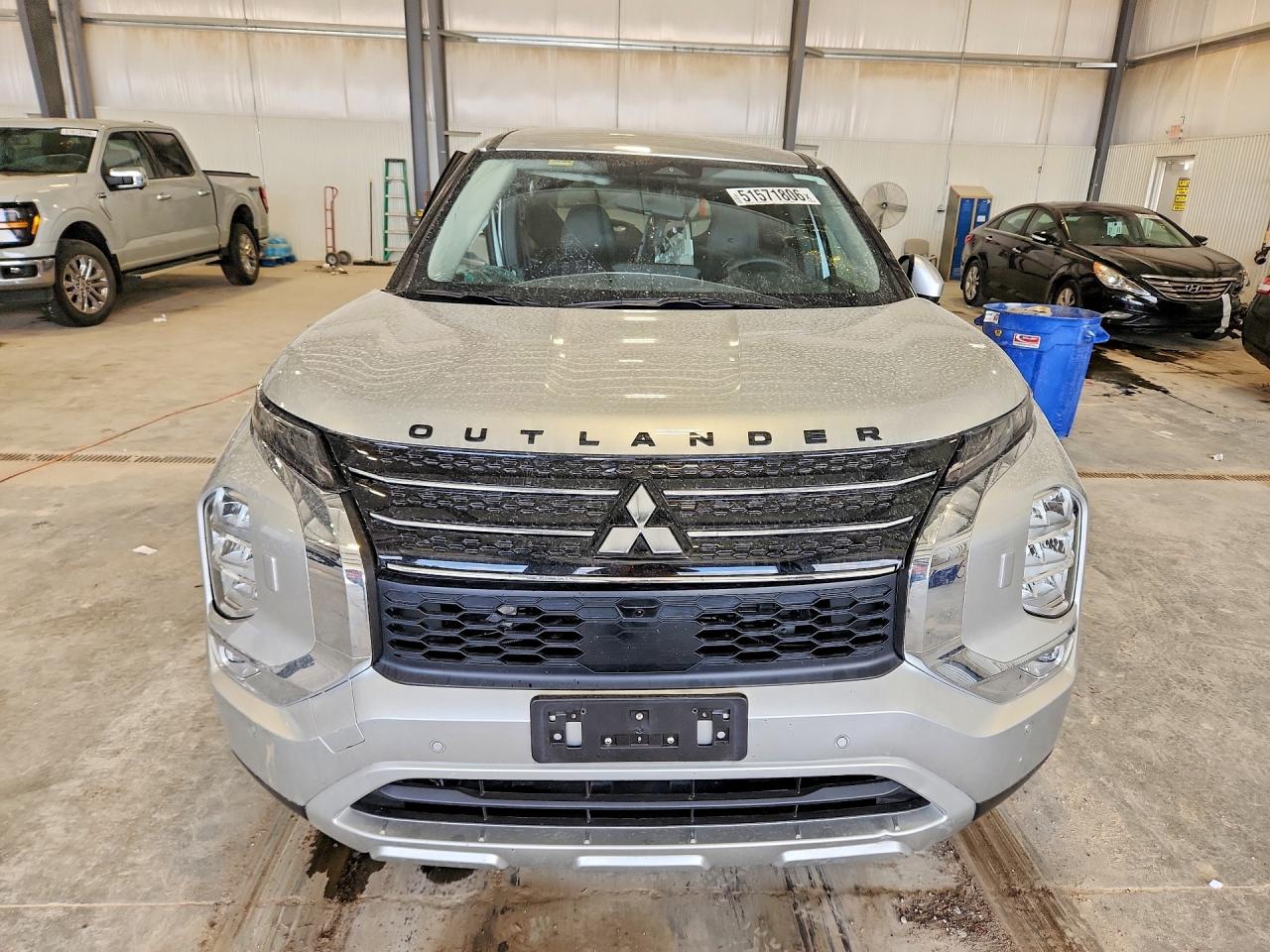 2025 Mitsubishi Outlander Se Silver vin: JA4T5VA99SZ041390