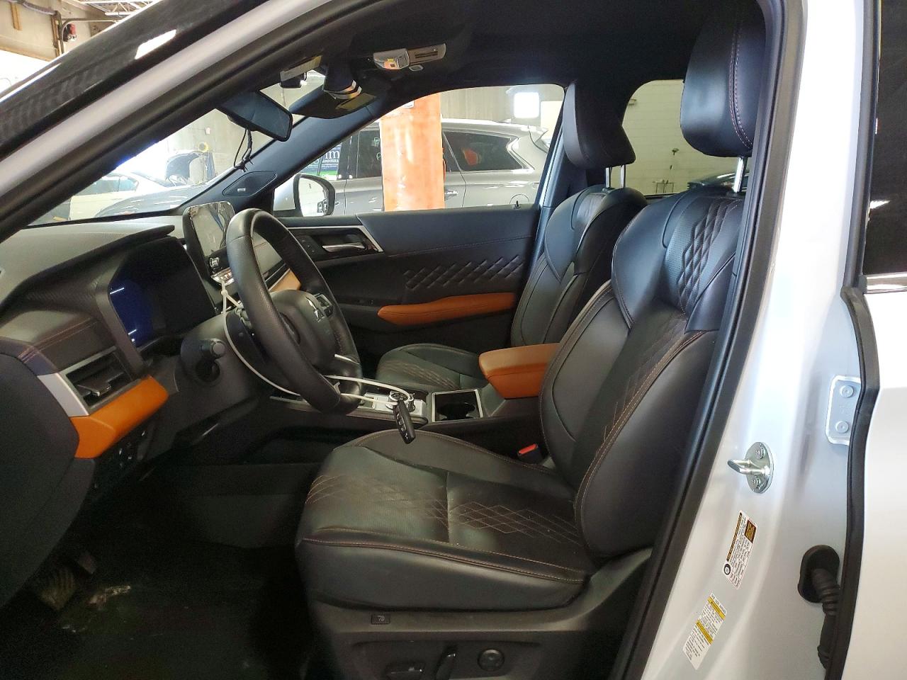 2025 Mitsubishi Outlander Sel Белый vin: JA4T5WA91SZ003108