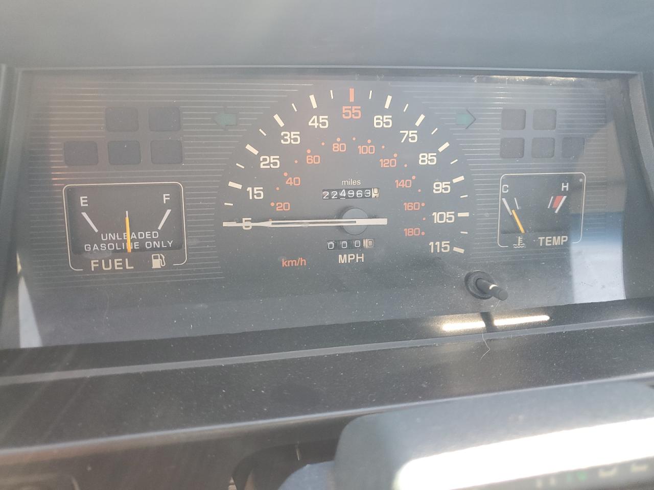 1988 Mitsubishi Mighty Max / S    Silver vin: JA7FL24D3JP080264