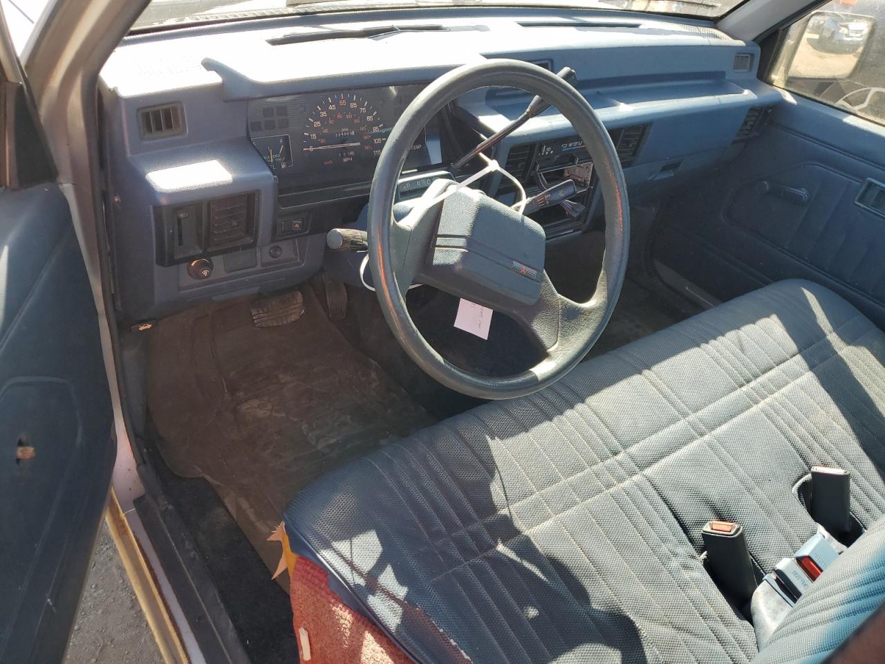 1988 Mitsubishi Mighty Max / S    Silver vin: JA7FL24D3JP080264