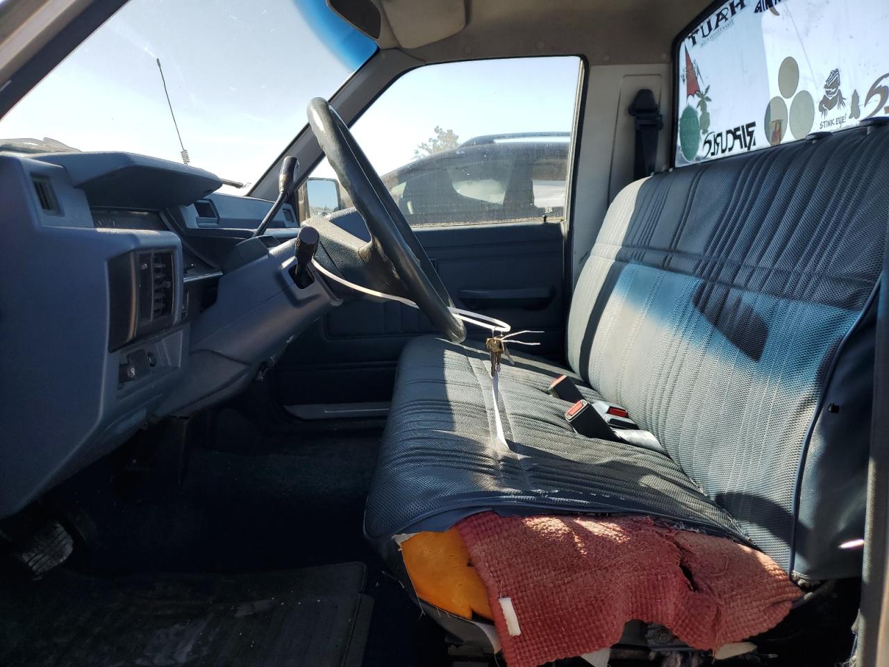 1988 Mitsubishi Mighty Max / S    Silver vin: JA7FL24D3JP080264