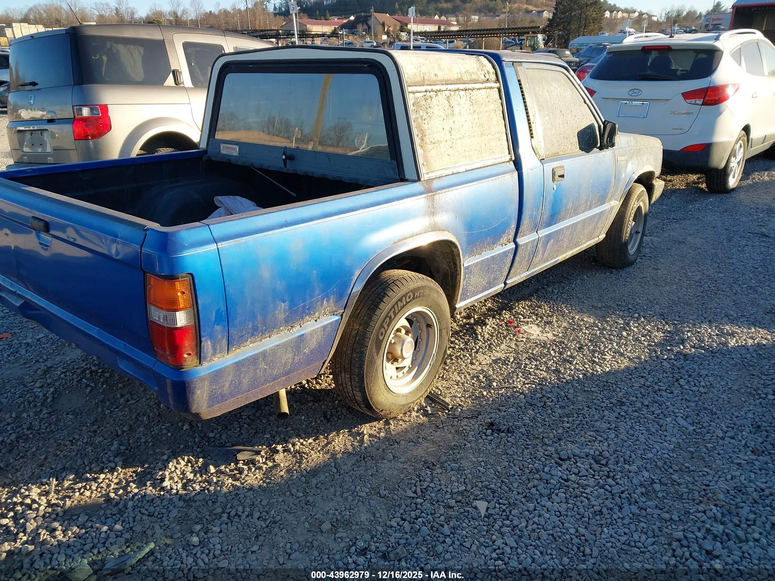 1991 Mitsubishi Mighty Max / S   Синий vin: JA7FL24W8MP012323