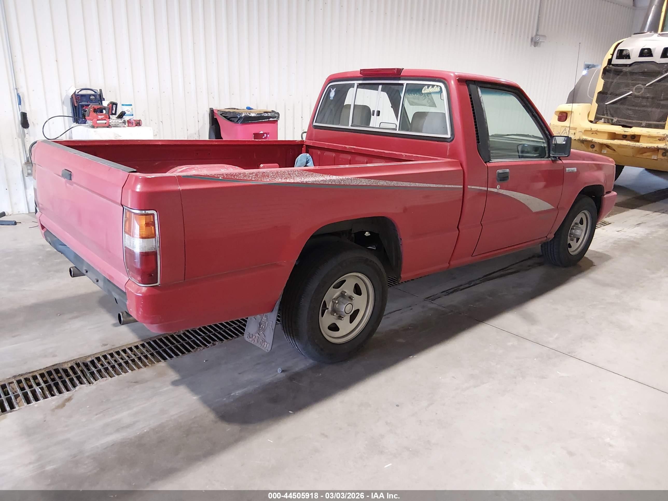 1994 Mitsubishi Mighty Max   Red vin: JA7LS21G4RP005900