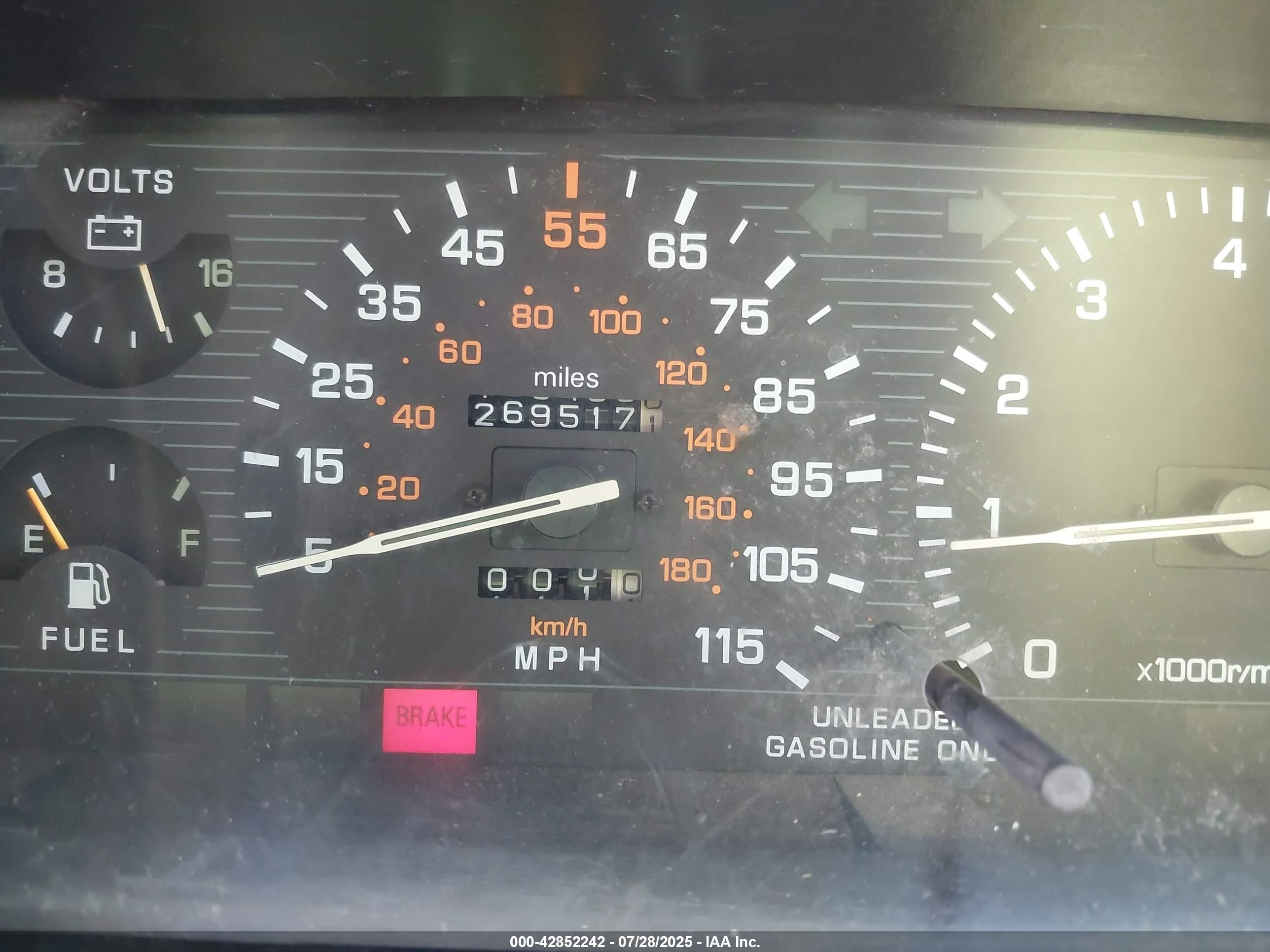 1994 Mitsubishi Mighty Max   Красный vin: JA7LS21G6RP007082