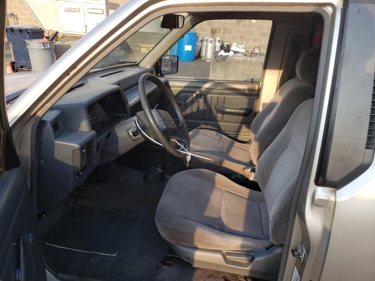 1995 Mitsubishi Mighty Max  Silver vin: JA7LS21G6SP006973