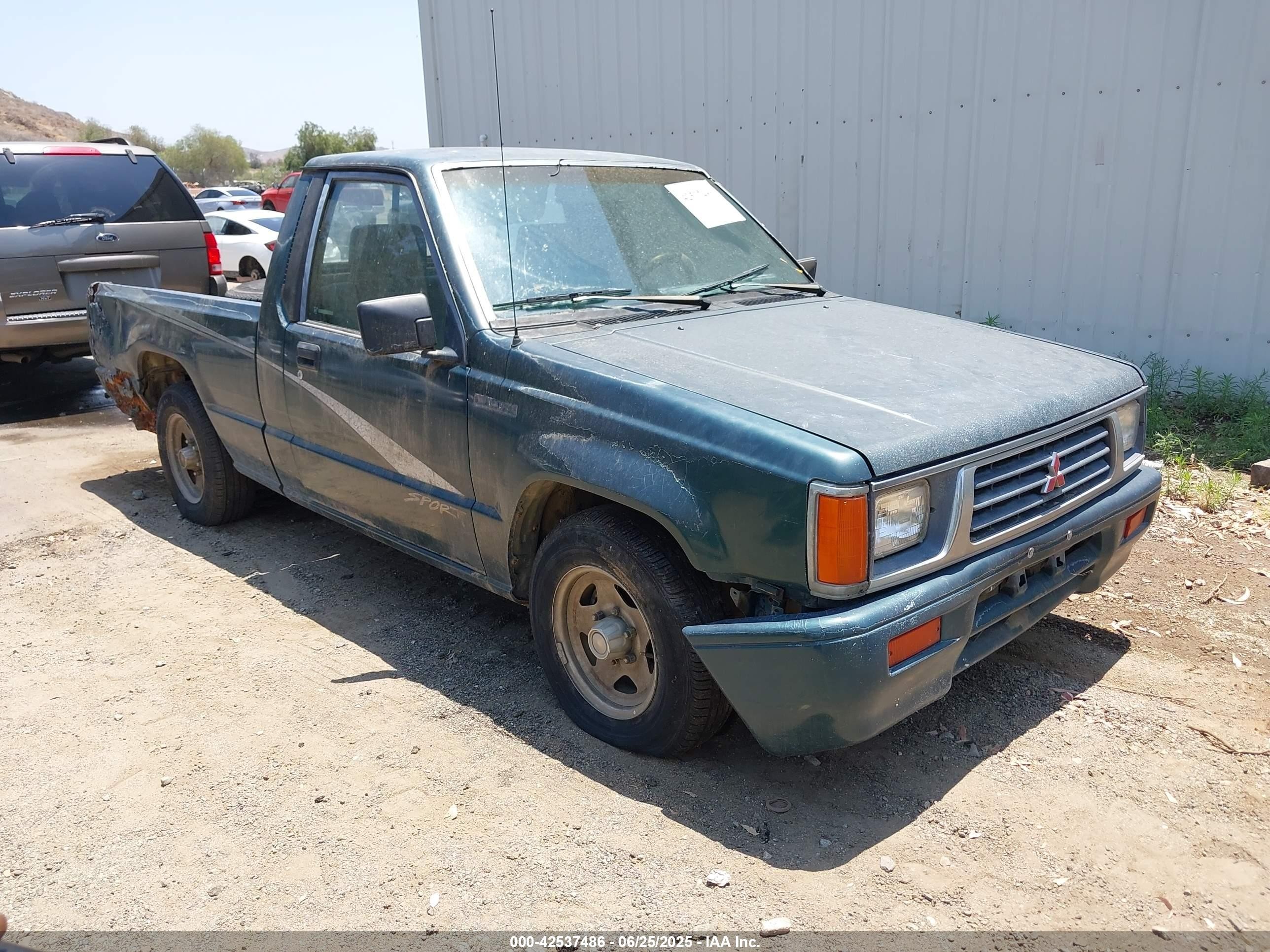 1994 Mitsubishi Mighty Max   Зеленый vin: JA7LS21G8RP012896