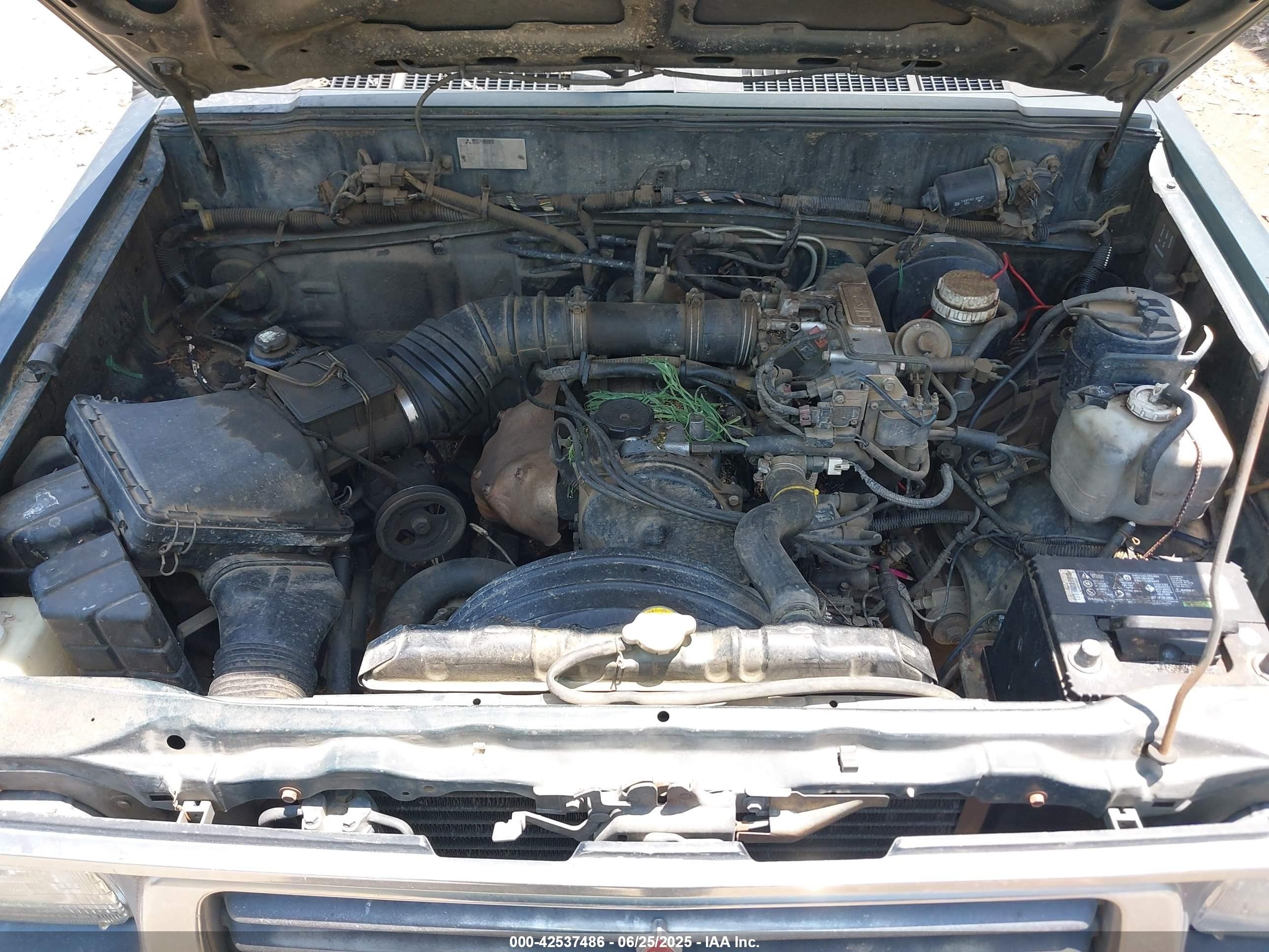 1994 Mitsubishi Mighty Max   Зеленый vin: JA7LS21G8RP012896