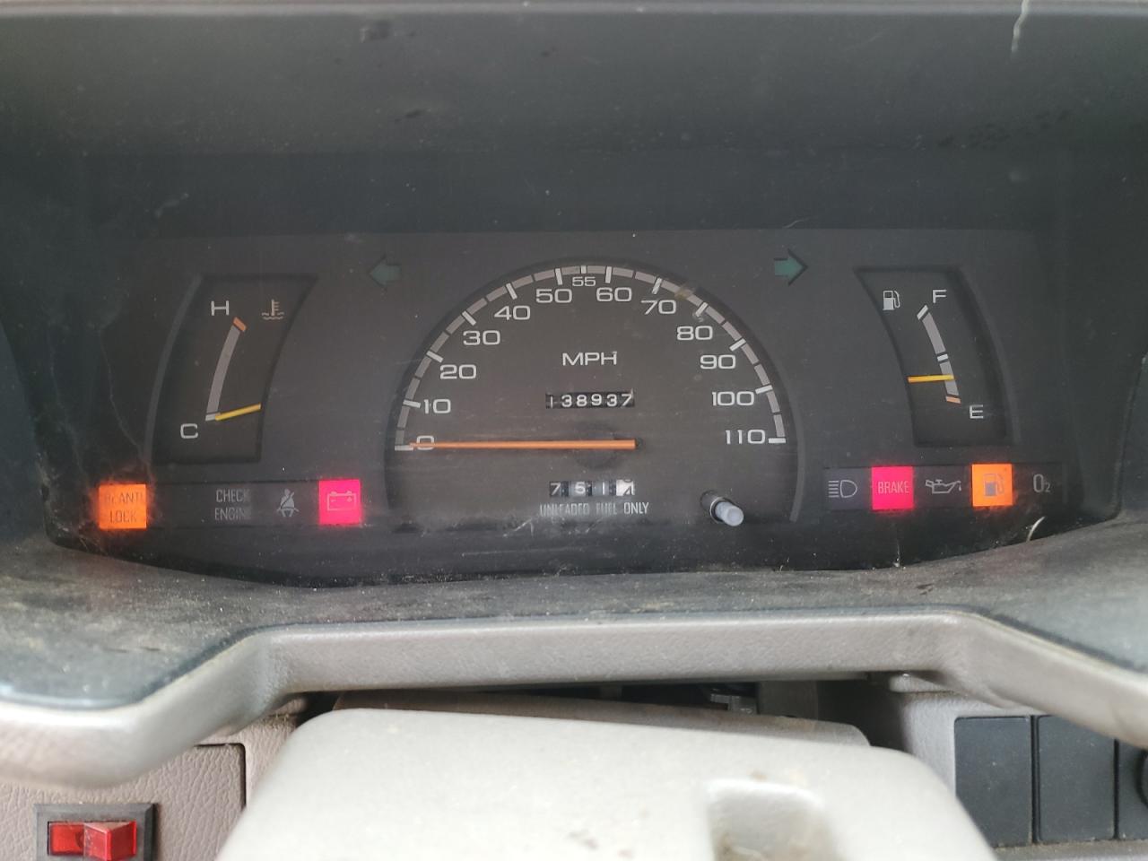 1994 Isuzu Conventional Short Bed Silver vin: JAACL11L4R7206453