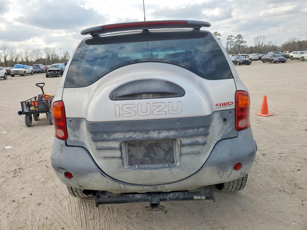 1999 Isuzu Vehicross Серебряный vin: JACCN57X3X7990303