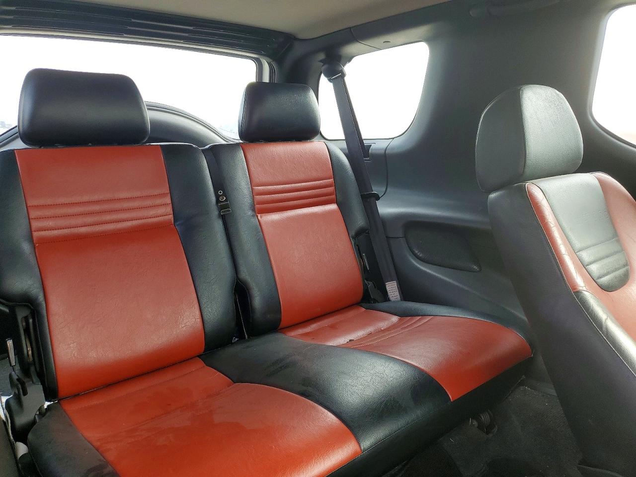 1999 Isuzu Vehicross Серебряный vin: JACCN57X3X7990303