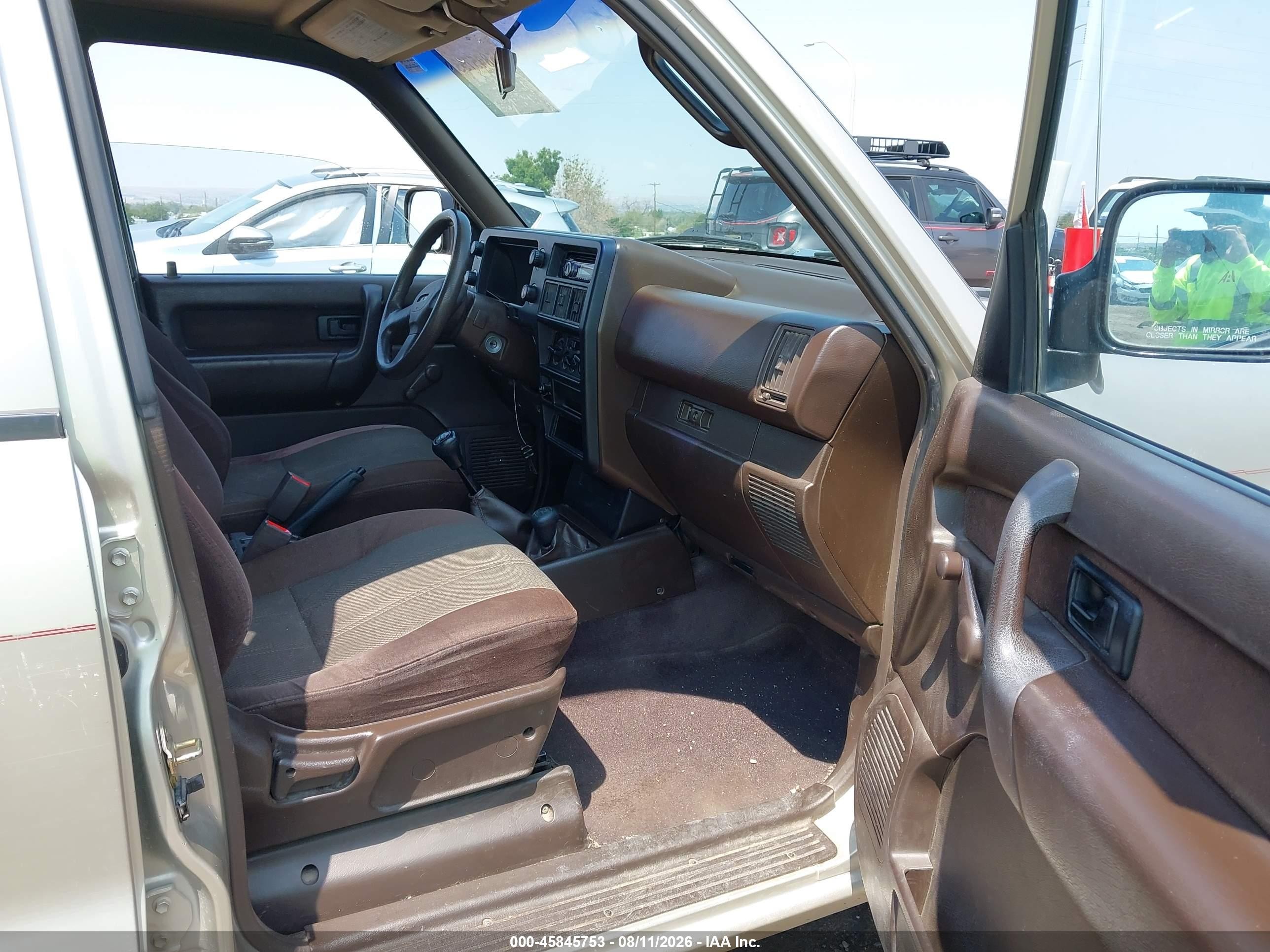 1994 Isuzu Trooper S Tan vin: JACDH58V2R7932534