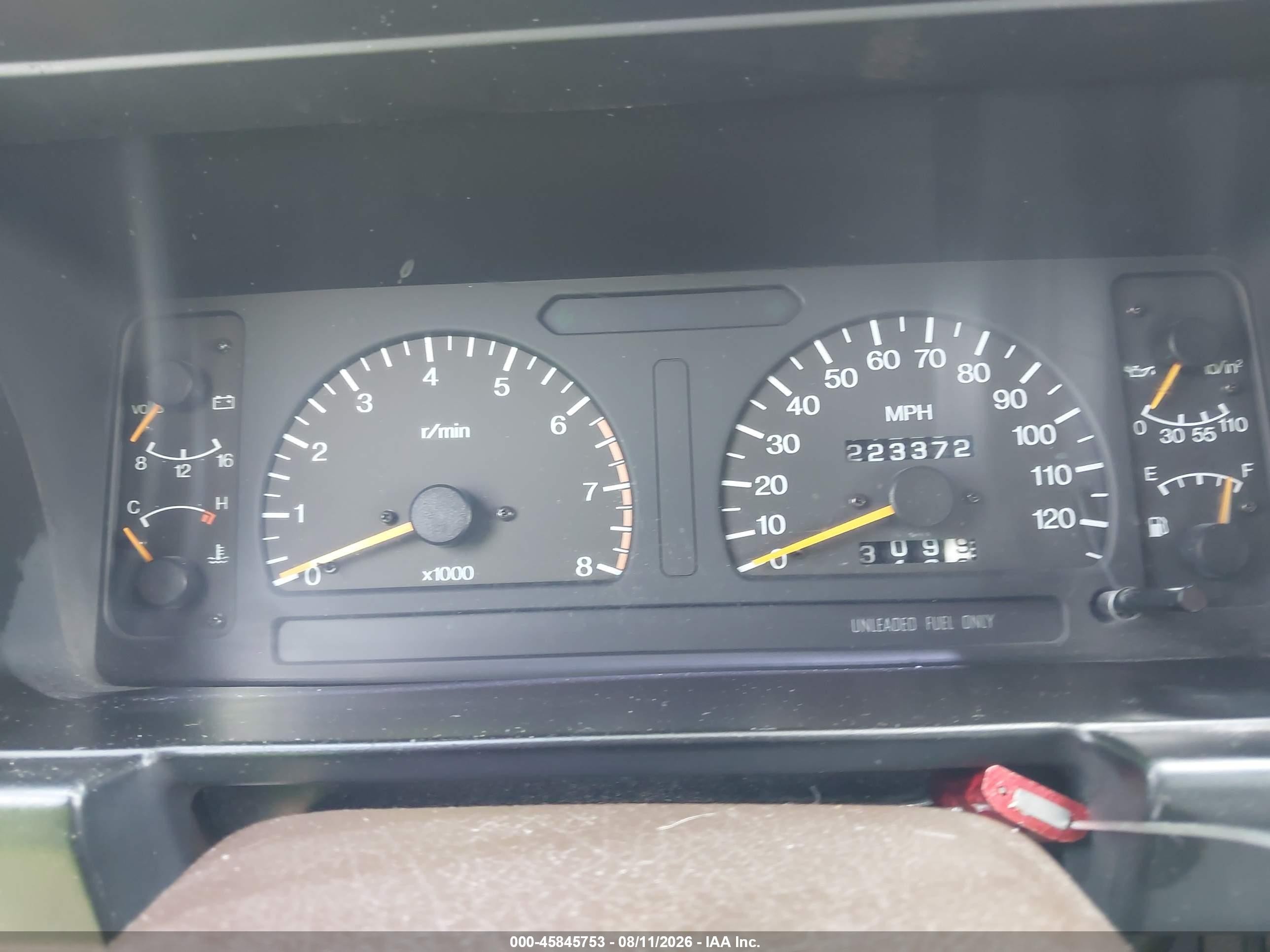 1994 Isuzu Trooper S Tan vin: JACDH58V2R7932534
