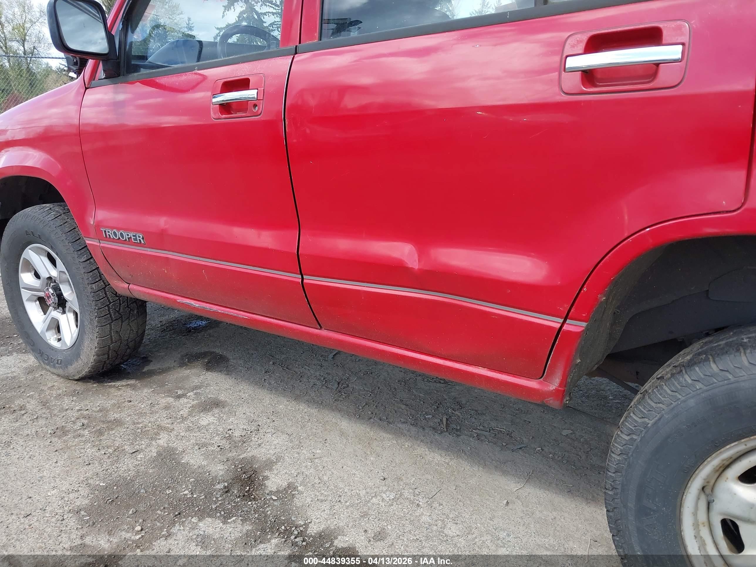 1994 Isuzu Trooper S Red vin: JACDH58V4R7907084