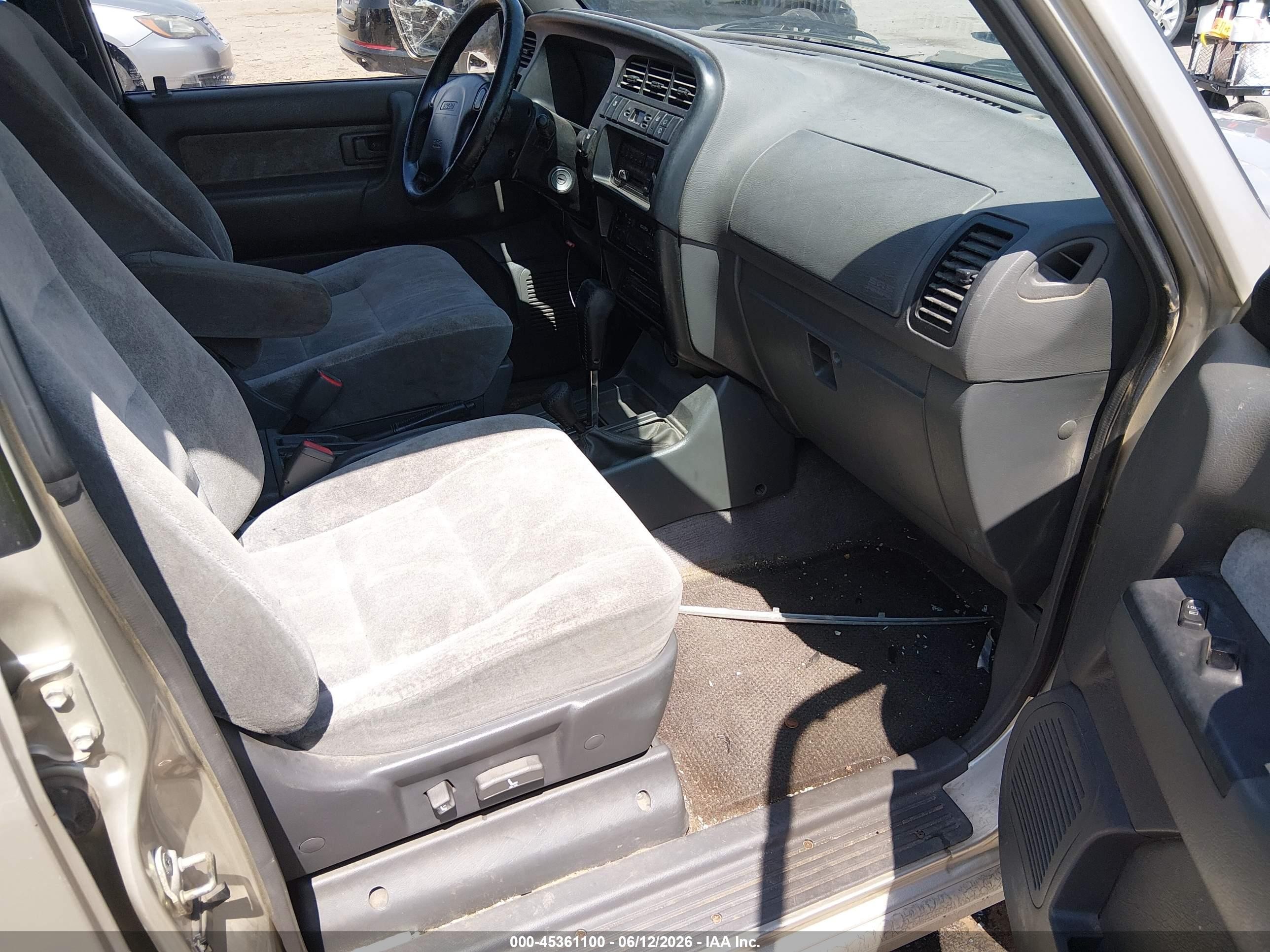 2001 Isuzu Trooper Limited/ls/s Silver vin: JACDJ58X017J07070