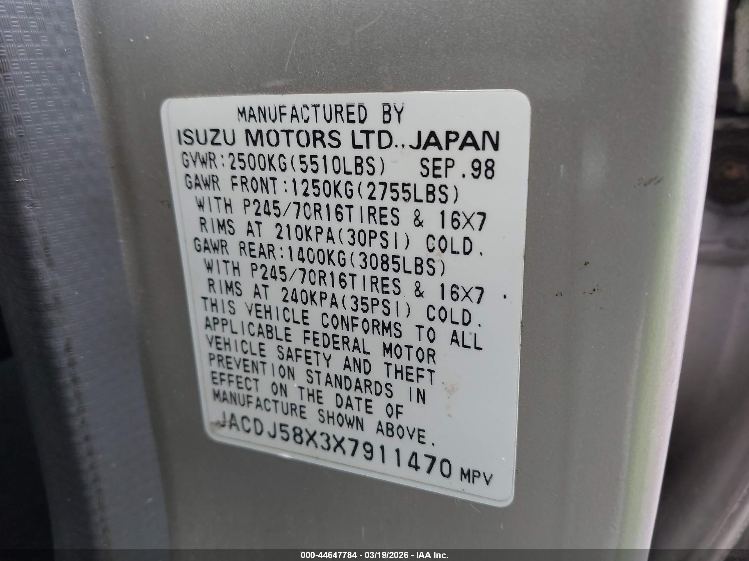 1999 Isuzu Trooper S Silver vin: JACDJ58X3X7911470
