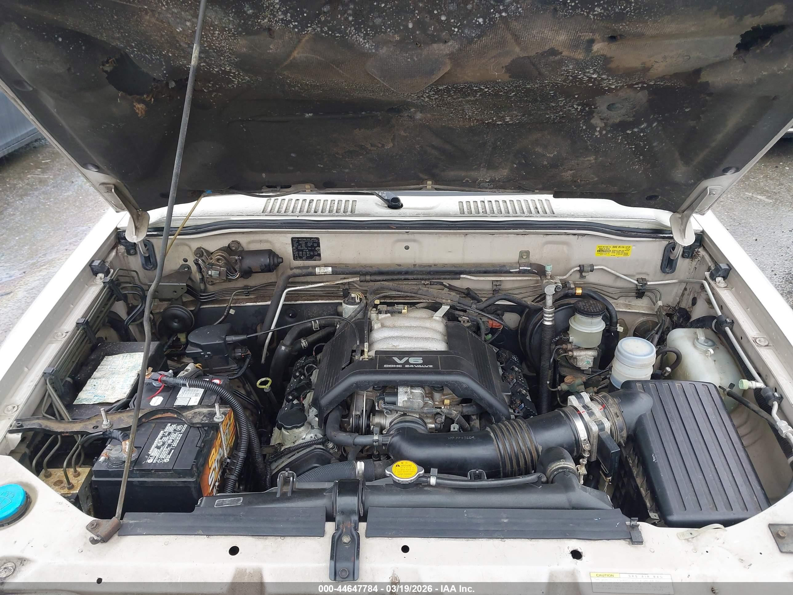 1999 Isuzu Trooper S Silver vin: JACDJ58X3X7911470