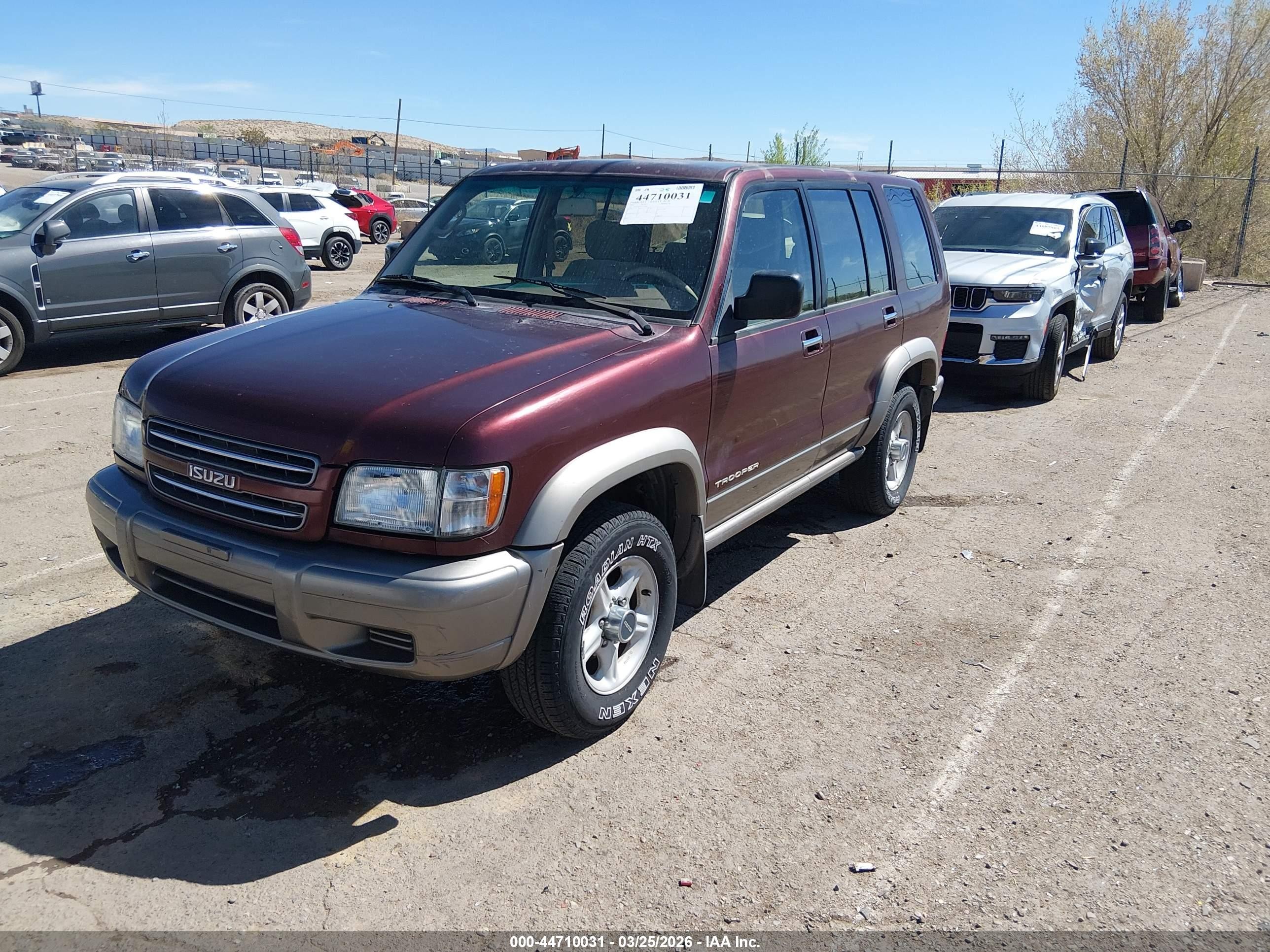 2002 Isuzu Trooper Limited/ls/s Red vin: JACDJ58X727J11067