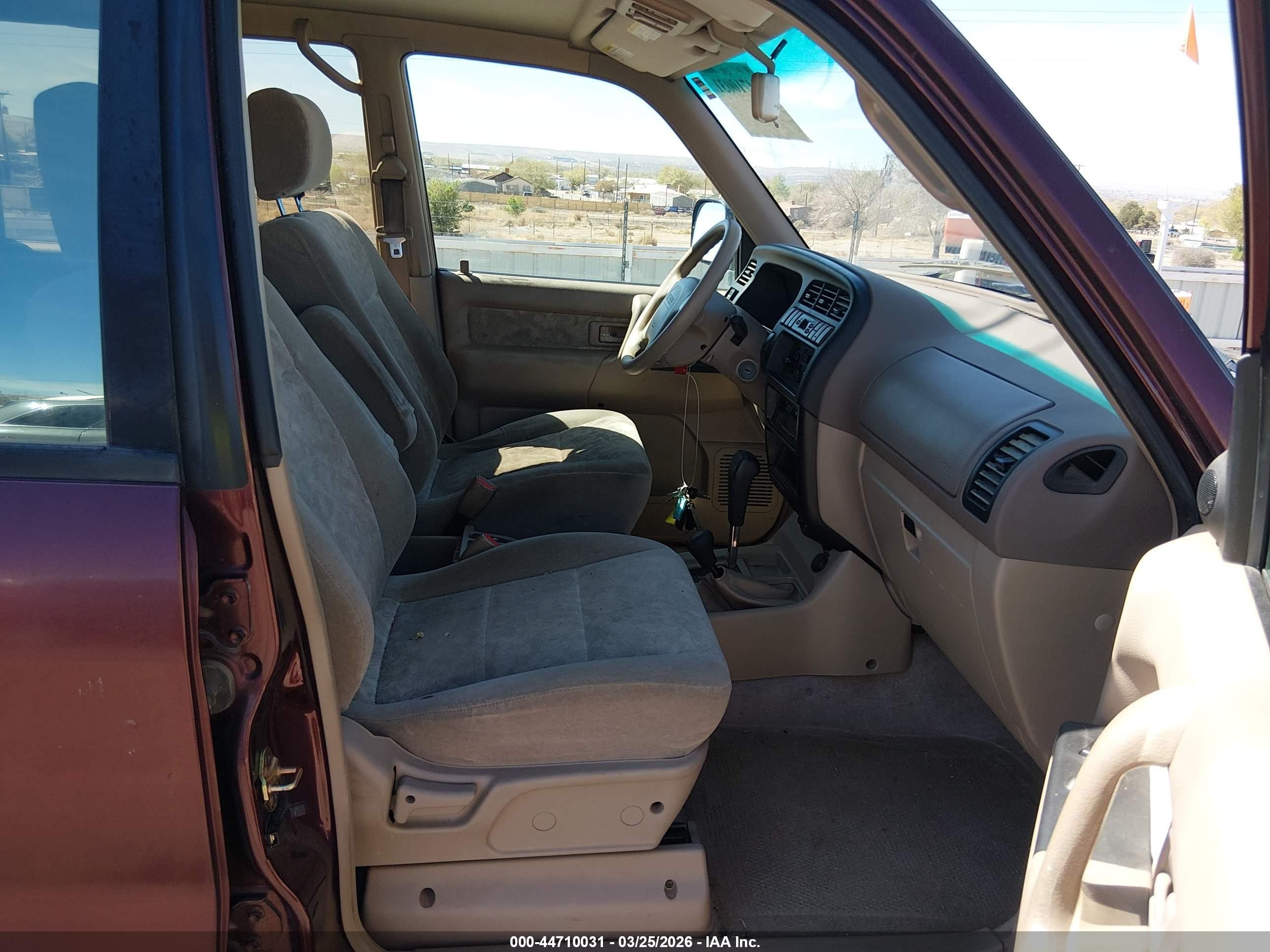 2002 Isuzu Trooper Limited/ls/s Red vin: JACDJ58X727J11067