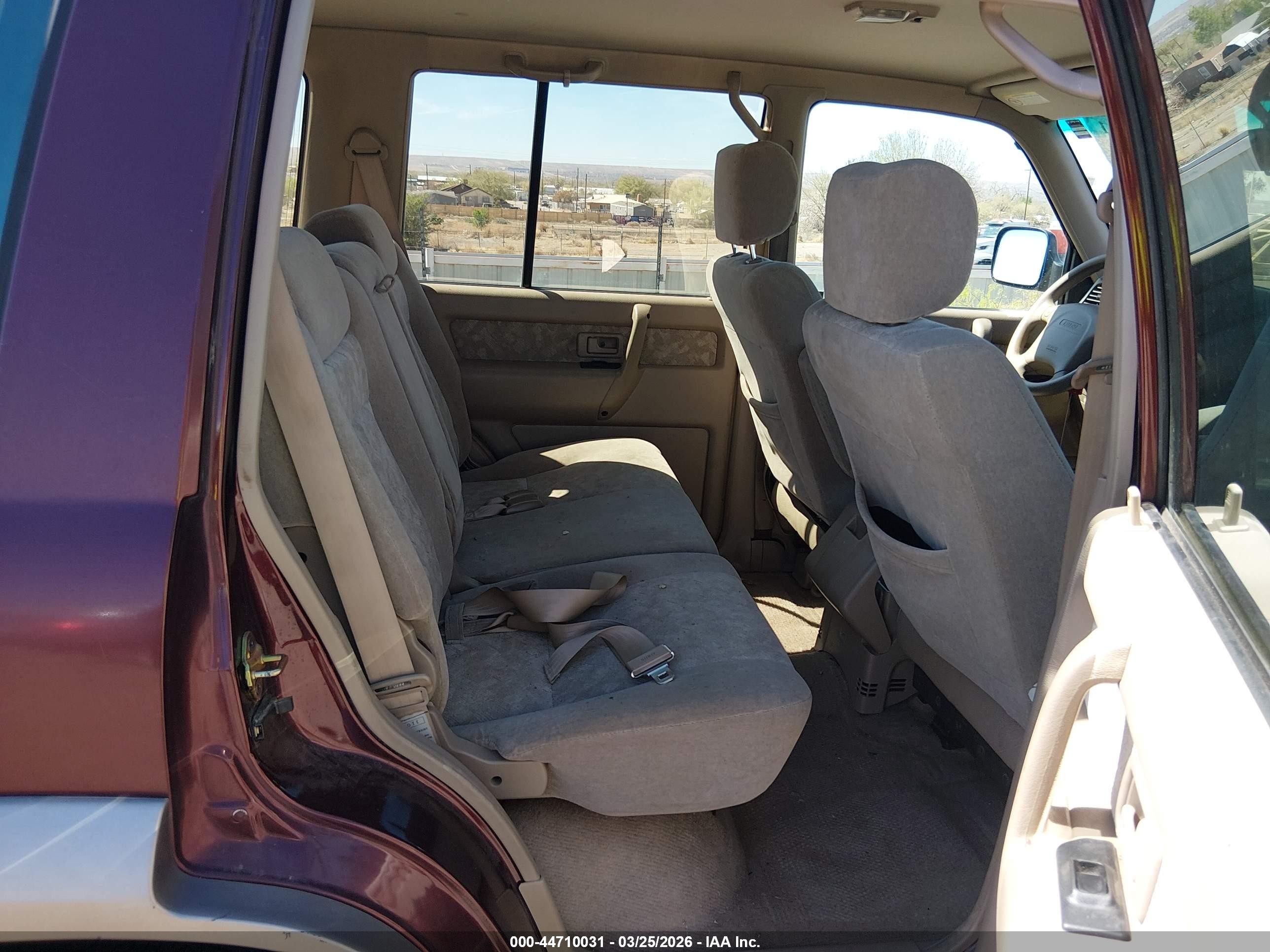 2002 Isuzu Trooper Limited/ls/s Red vin: JACDJ58X727J11067
