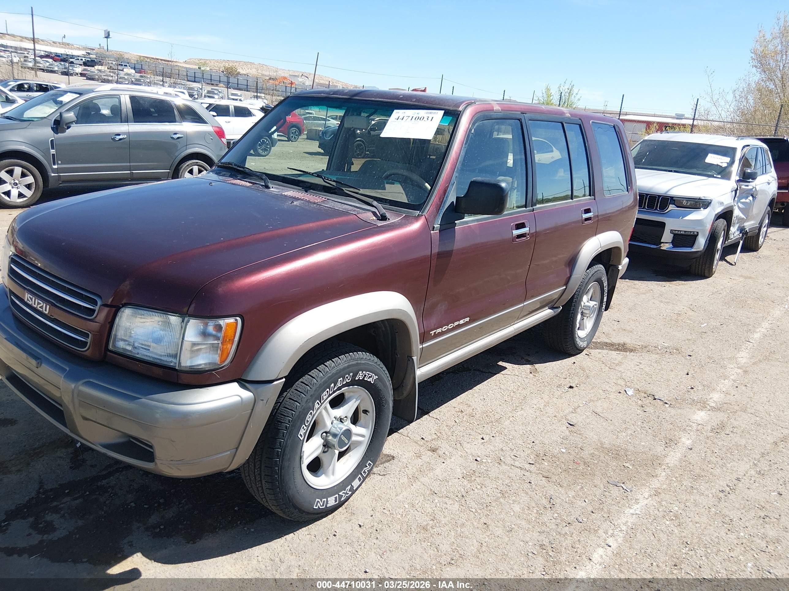 2002 Isuzu Trooper Limited/ls/s Red vin: JACDJ58X727J11067