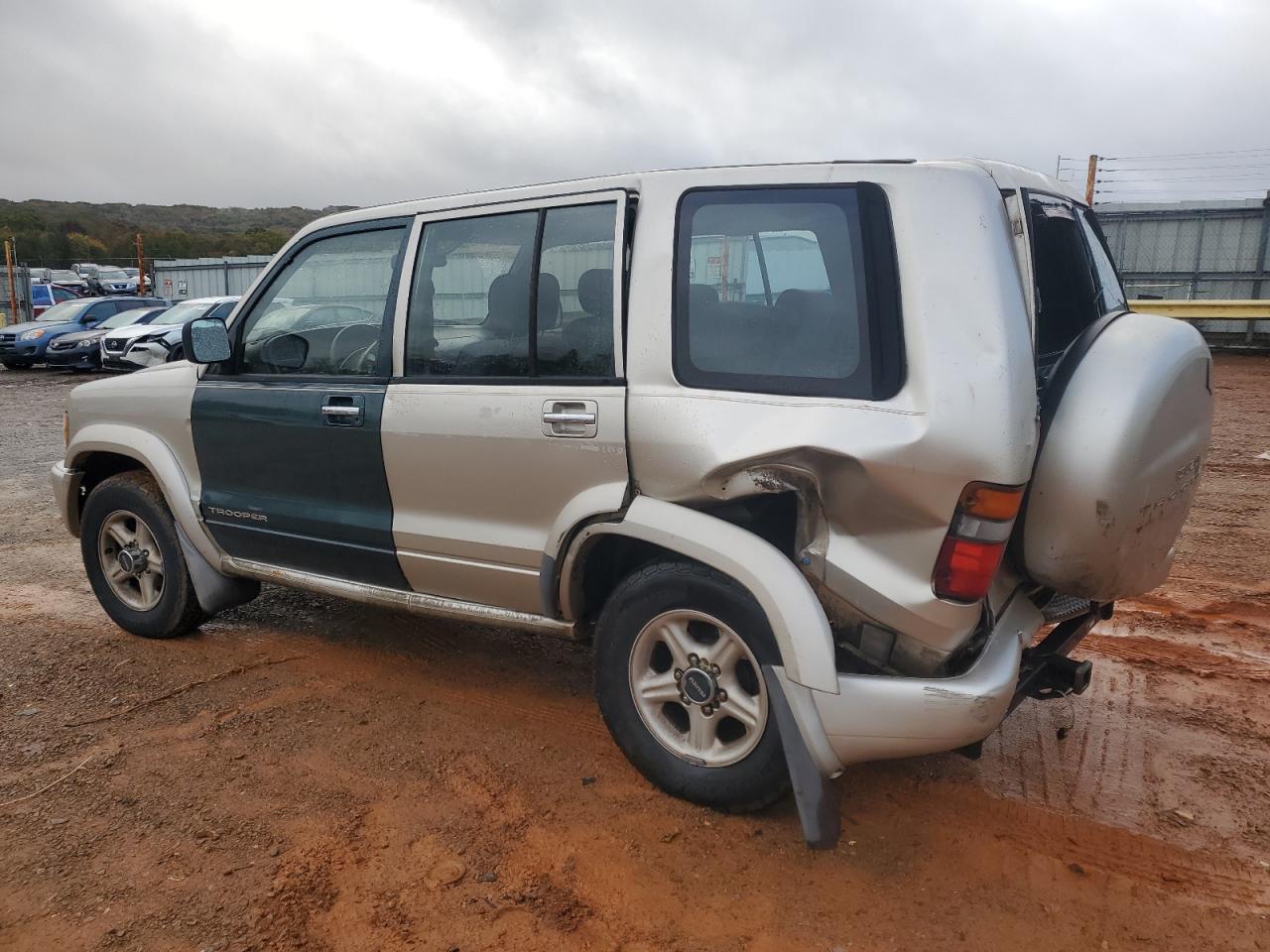 1999 Isuzu Trooper S Beige vin: JACDJ58X8X7922982