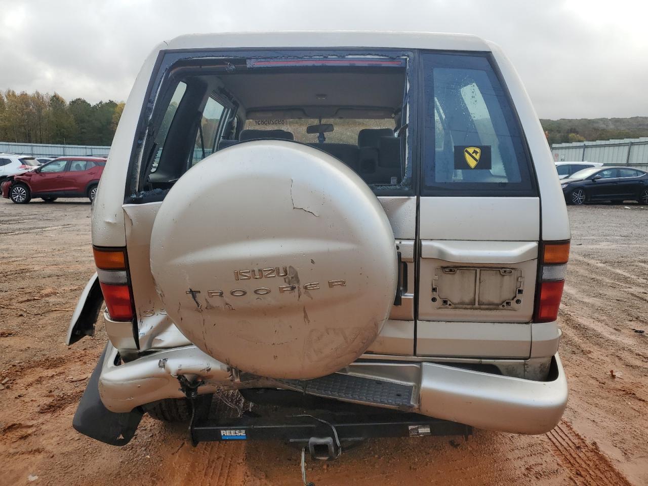 1999 Isuzu Trooper S Beige vin: JACDJ58X8X7922982