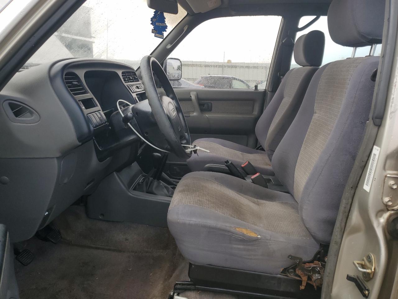 1999 Isuzu Trooper S Beige vin: JACDJ58X8X7922982