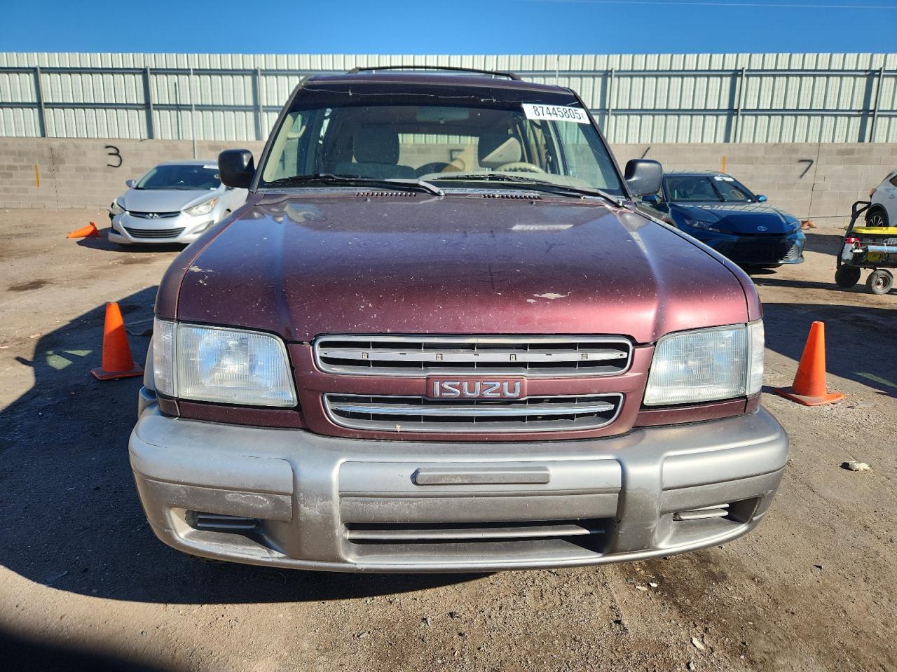 2002 Isuzu Trooper S Бордовый vin: JACDJ58XX27J10012