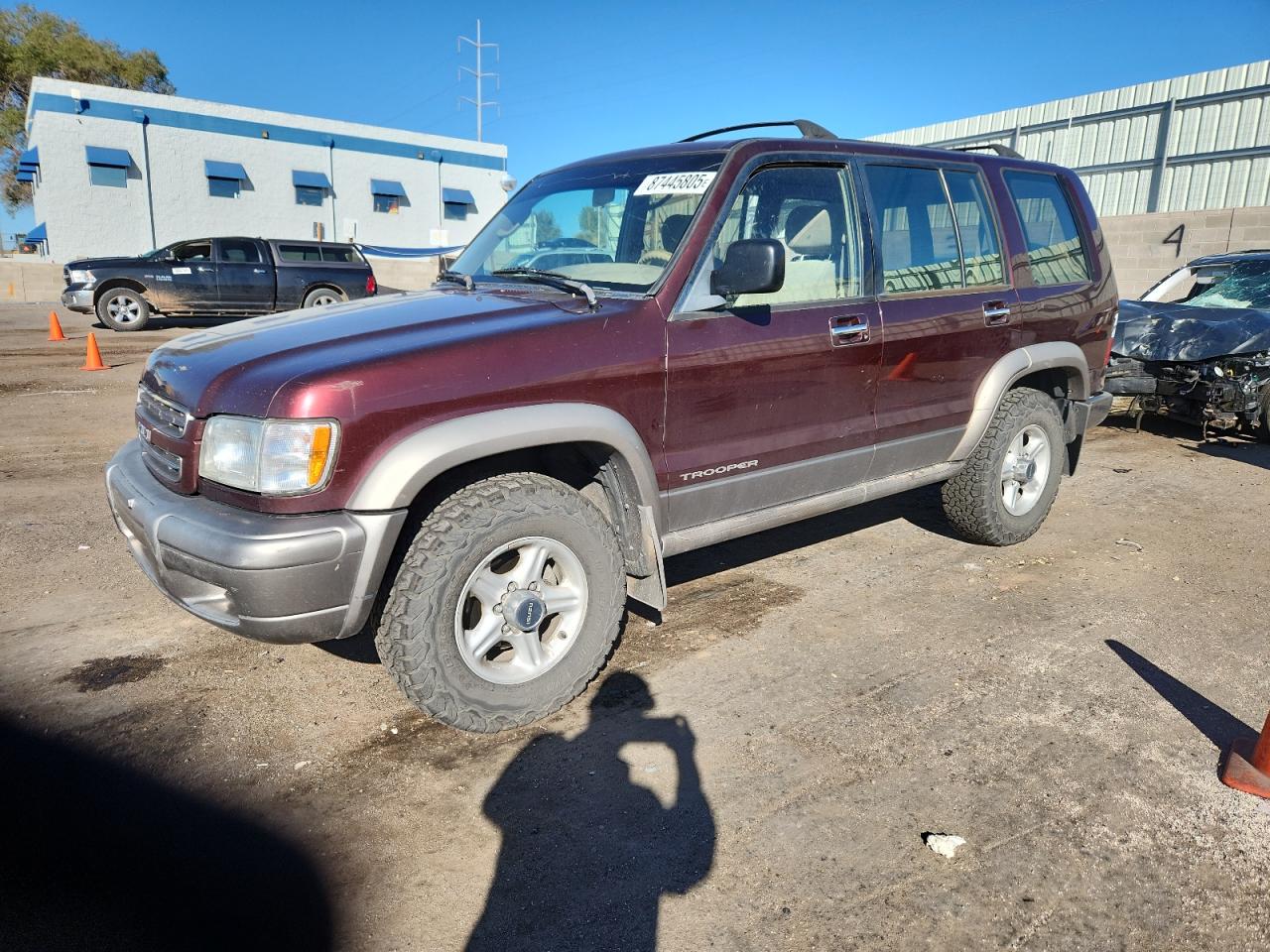 2002 Isuzu Trooper S Бордовый vin: JACDJ58XX27J10012