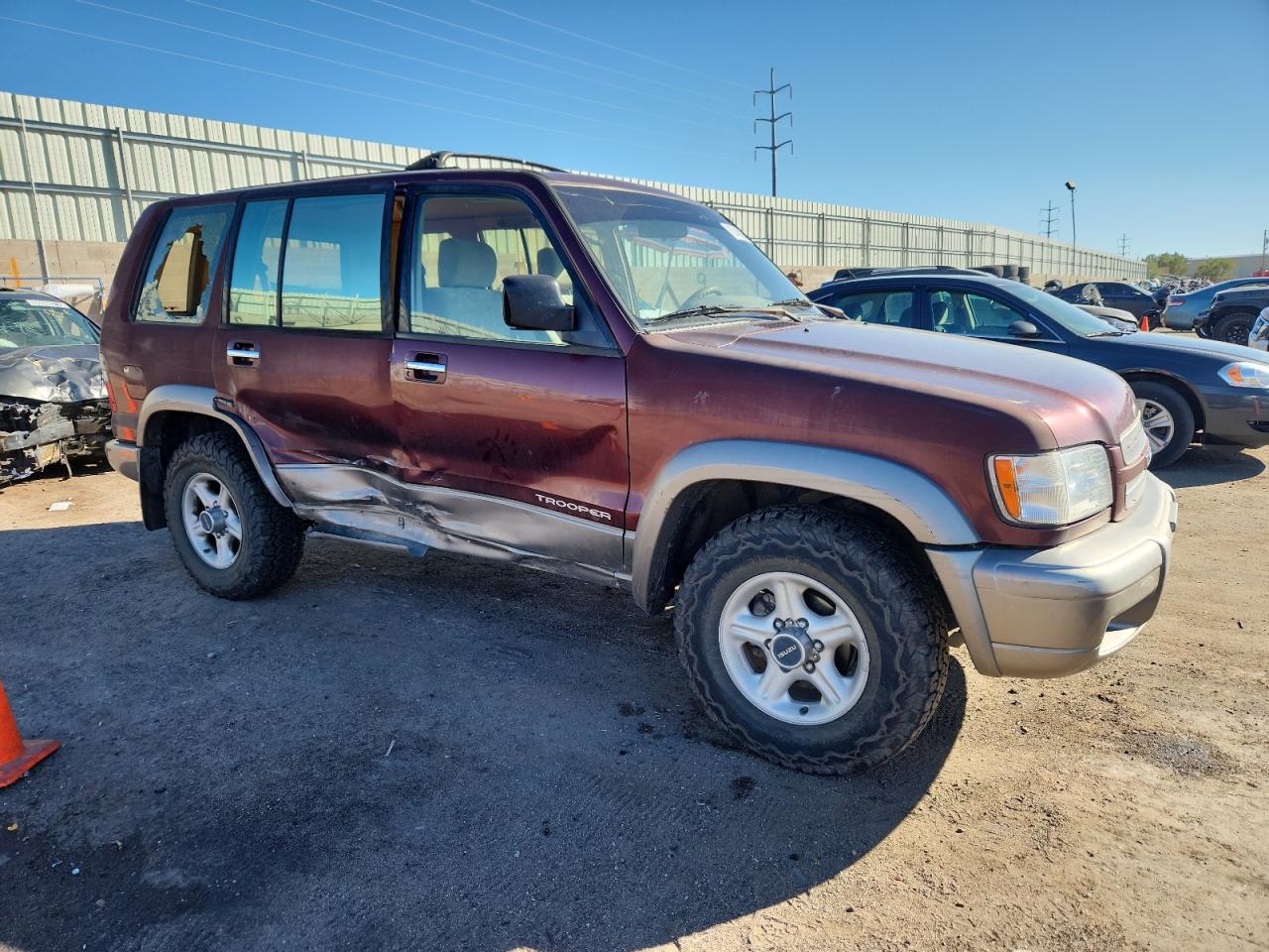 2002 Isuzu Trooper S Бордовый vin: JACDJ58XX27J10012