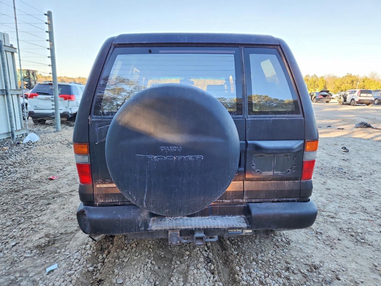 1999 Isuzu Trooper S Black vin: JACDJ58XXX7910266