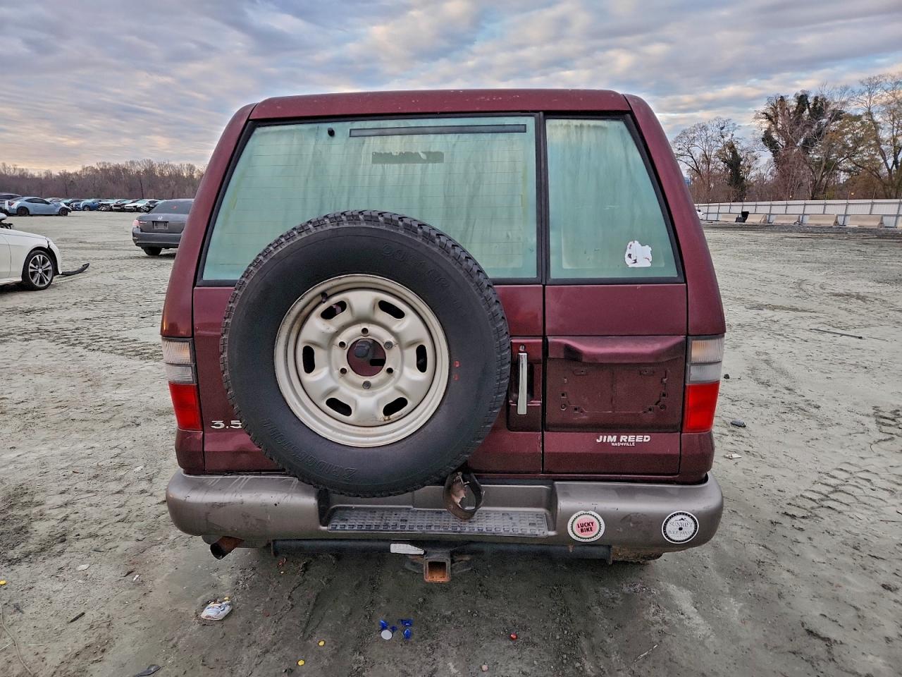 2002 Isuzu Trooper S Burgundy vin: JACDS58X127J03527