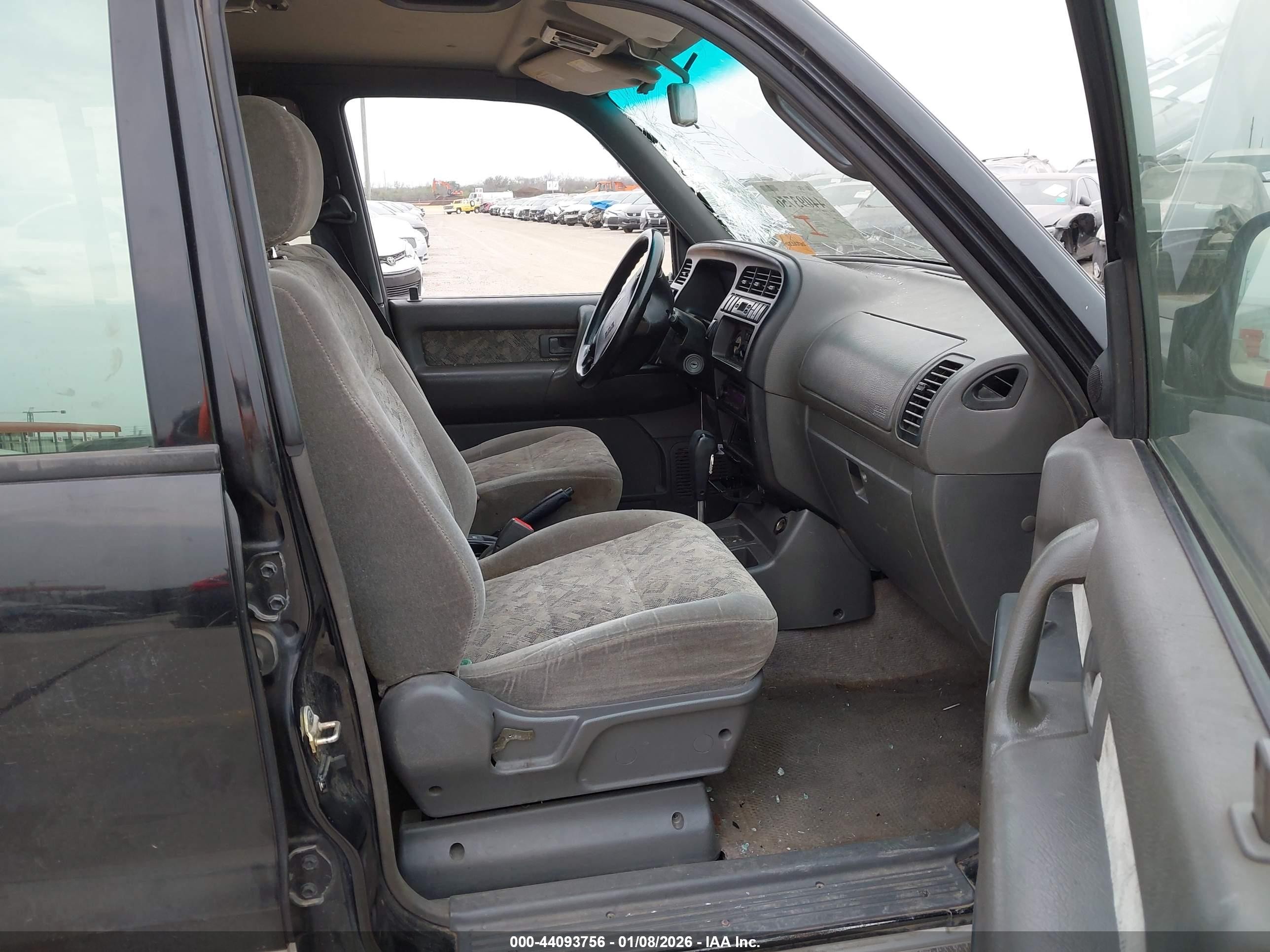 2002 Isuzu Trooper Limited/ls/s Black vin: JACDS58X127J12146