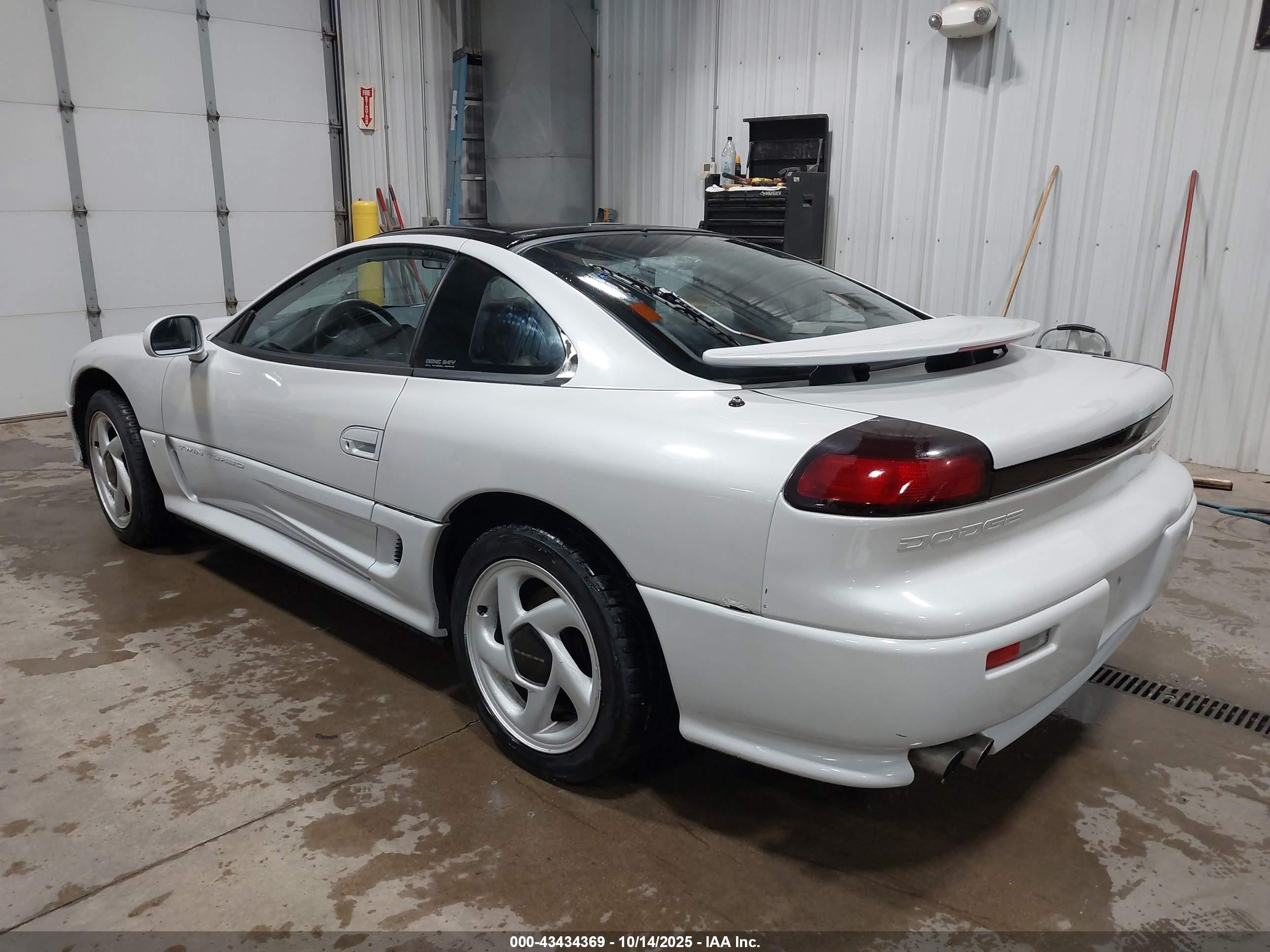 1993 Dodge Stealth R/t Turbo White vin: JB3BN74K3PY008010