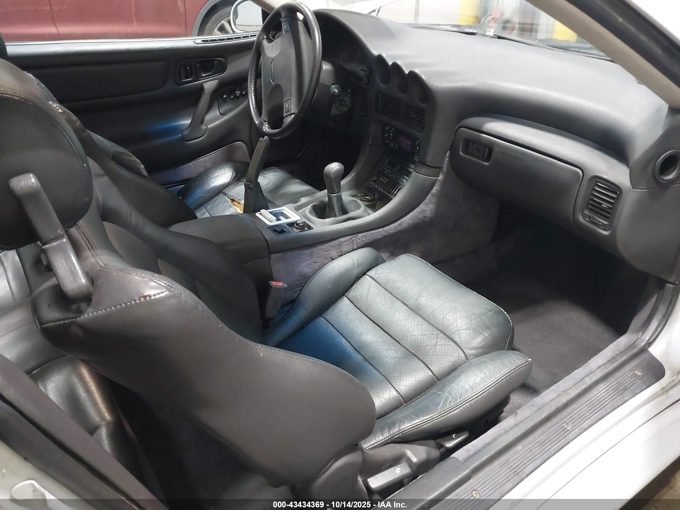 1993 Dodge Stealth R/t Turbo White vin: JB3BN74K3PY008010