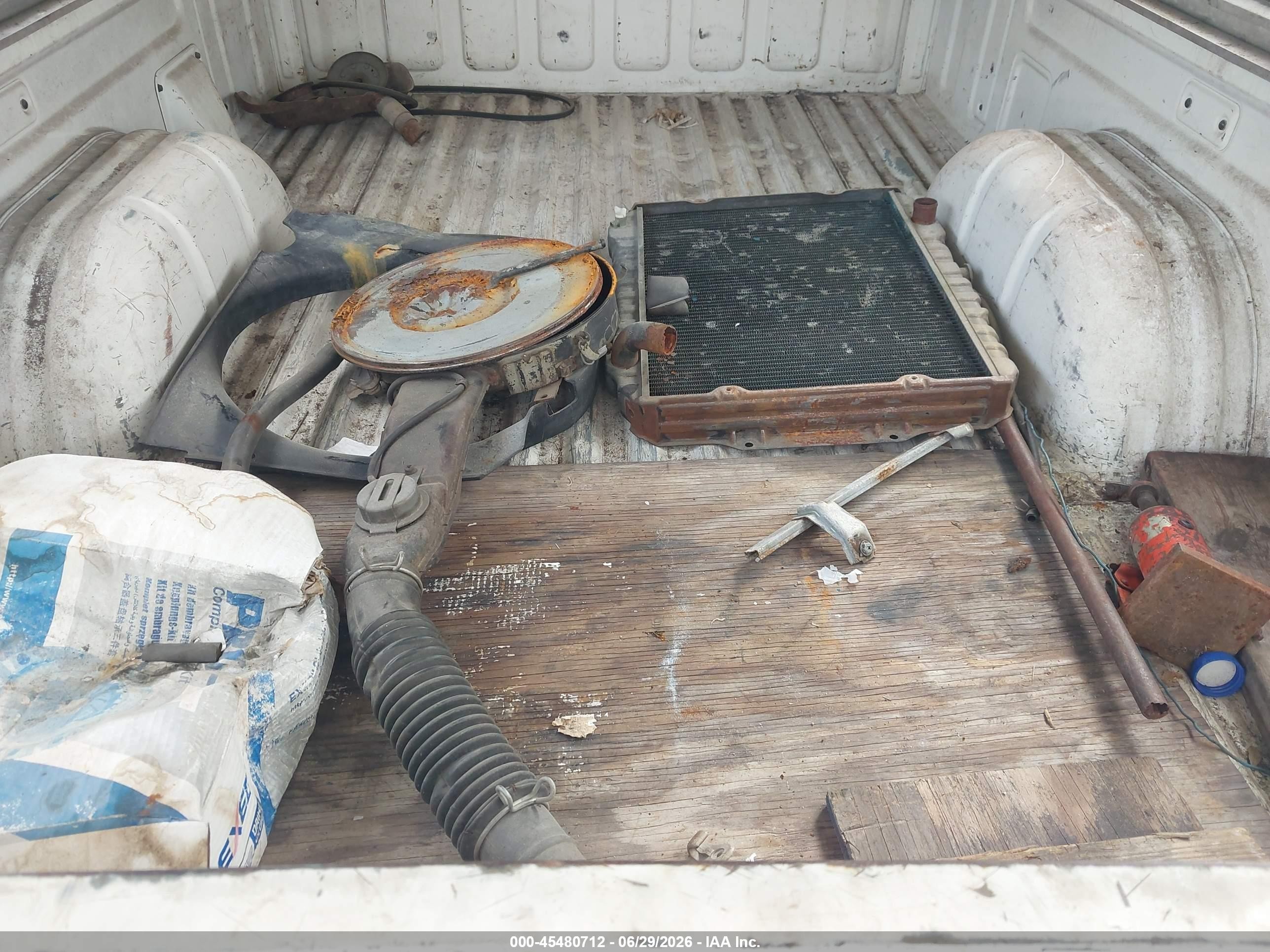 1988 Dodge Ram 50   White vin: JB7FL29E3JP103398