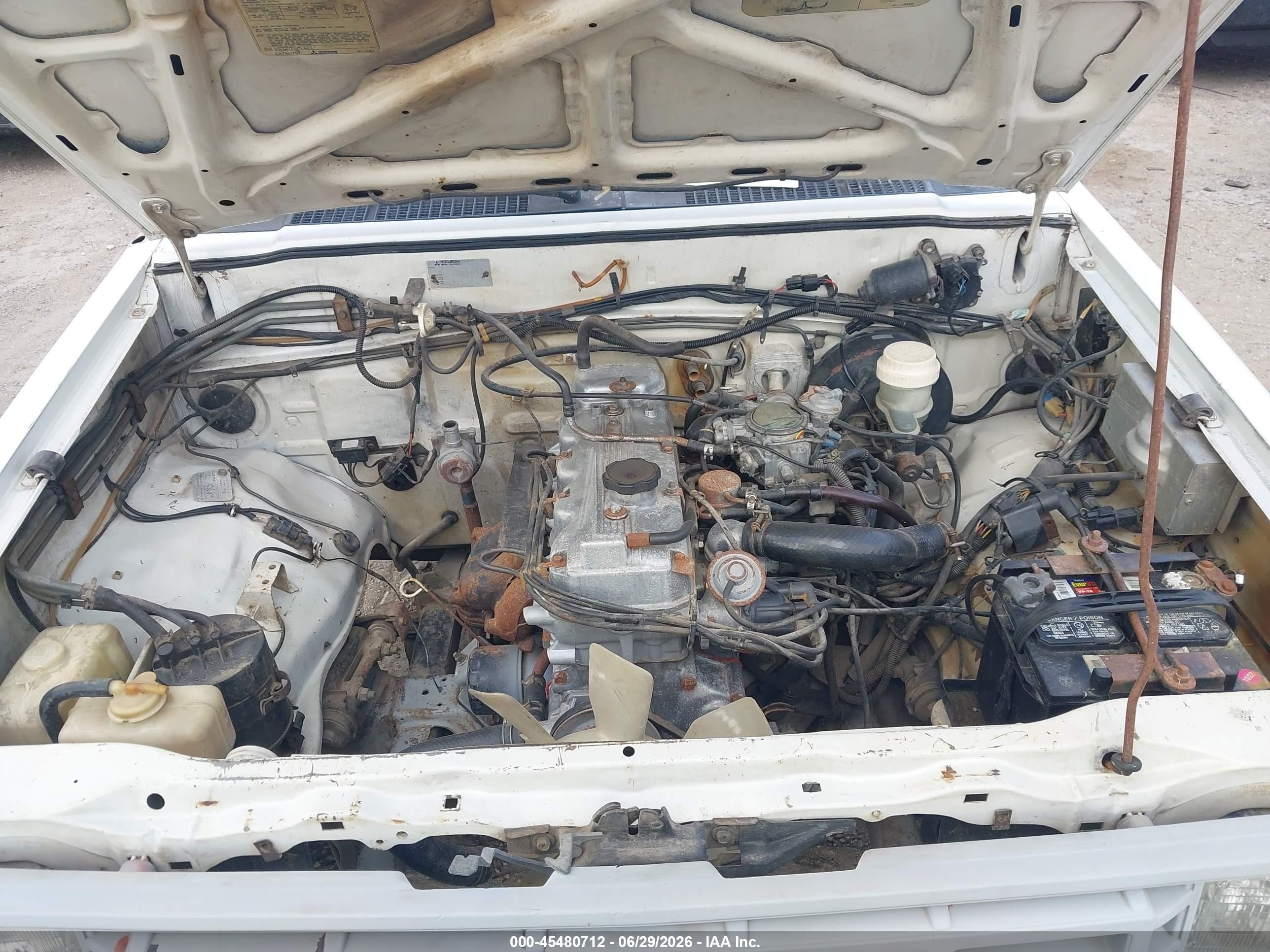 1988 Dodge Ram 50   White vin: JB7FL29E3JP103398