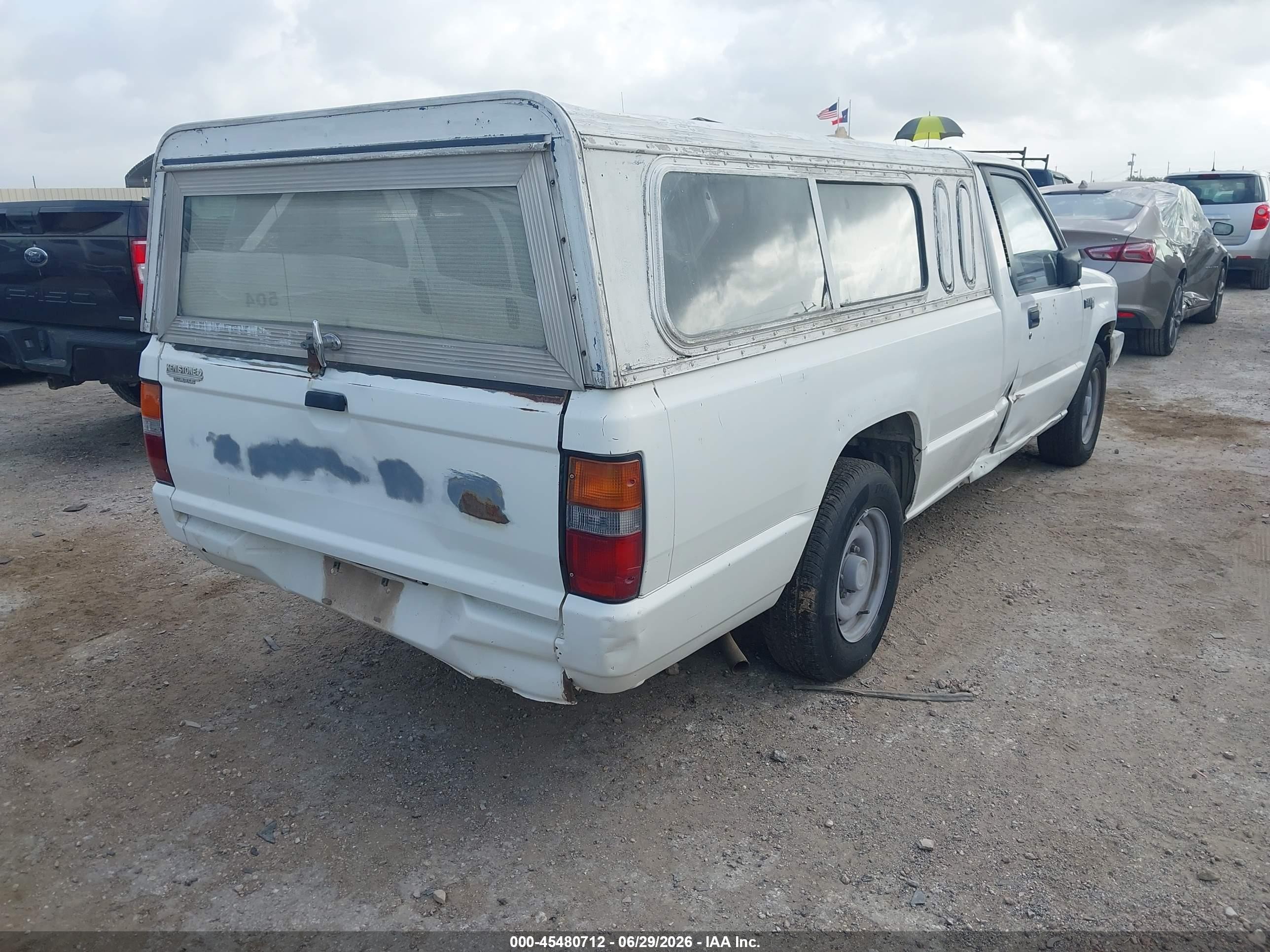 1988 Dodge Ram 50   White vin: JB7FL29E3JP103398