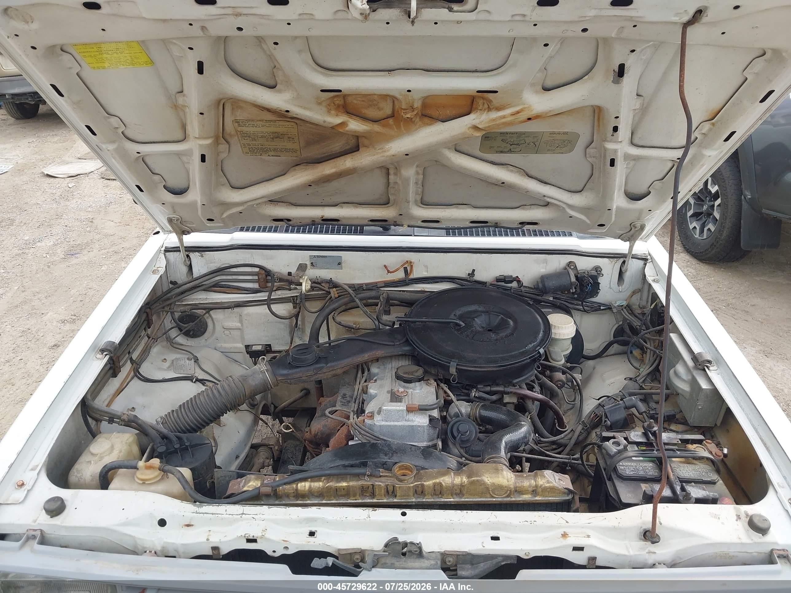 1988 Dodge Ram 50   White vin: JB7FL29E3JP103398